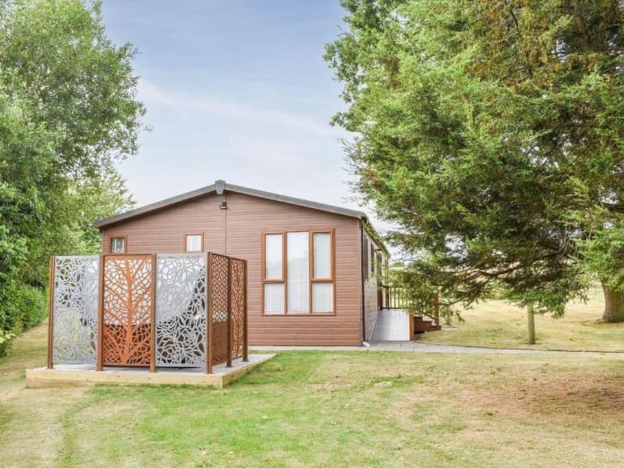 Gorstage Meadows Luxury 2 Bedroom Lodge in Rural Cheshire