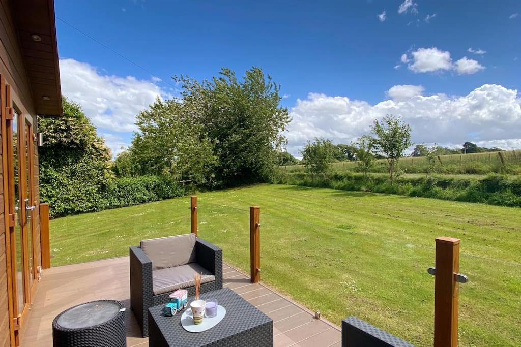 Gorstage Meadows Luxury 2 Bedroom Lodge in Rural Cheshire
