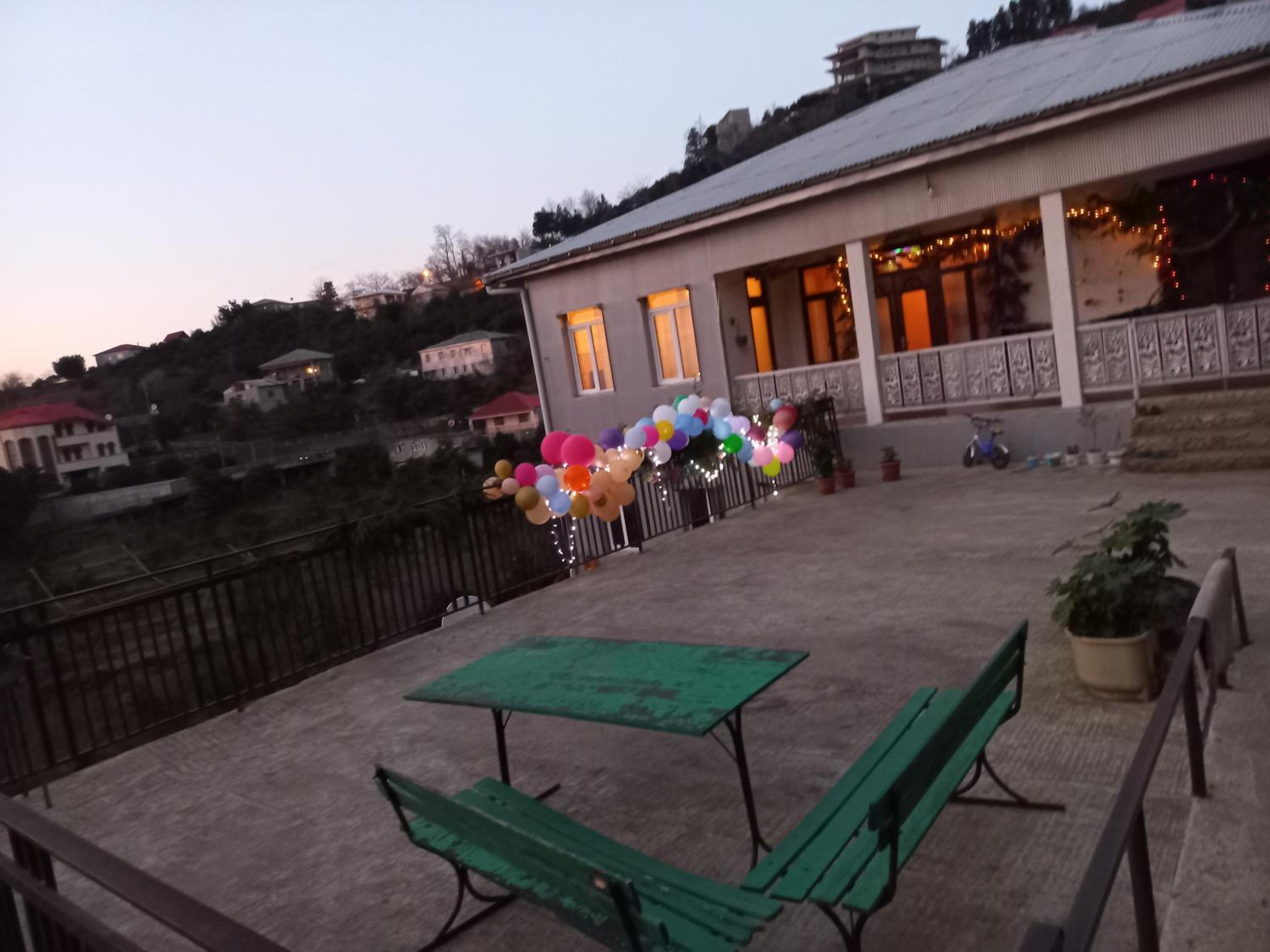 Photo 19