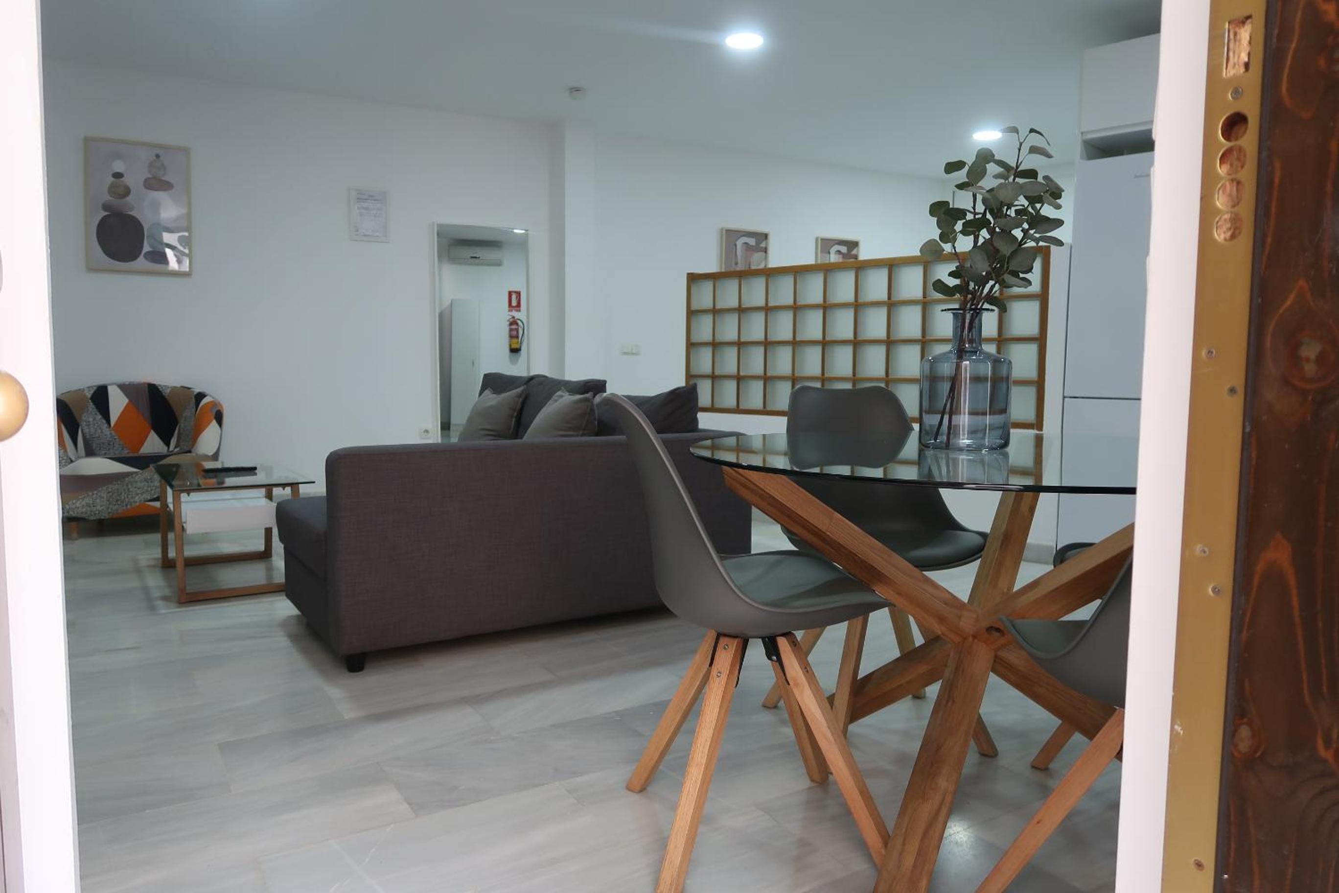 J & E Málaga Center Apartamentos
