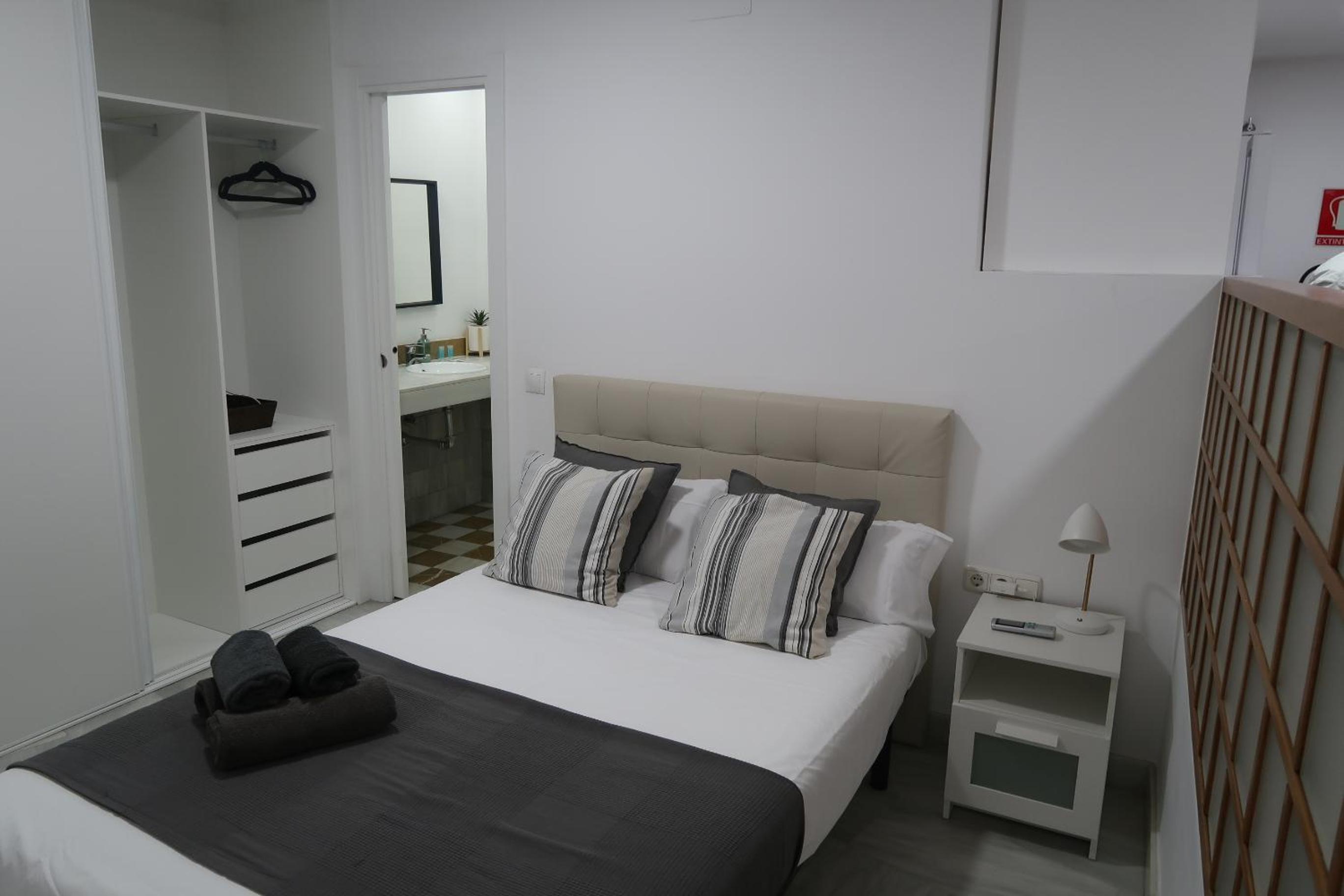 J & E Málaga Center Apartamentos