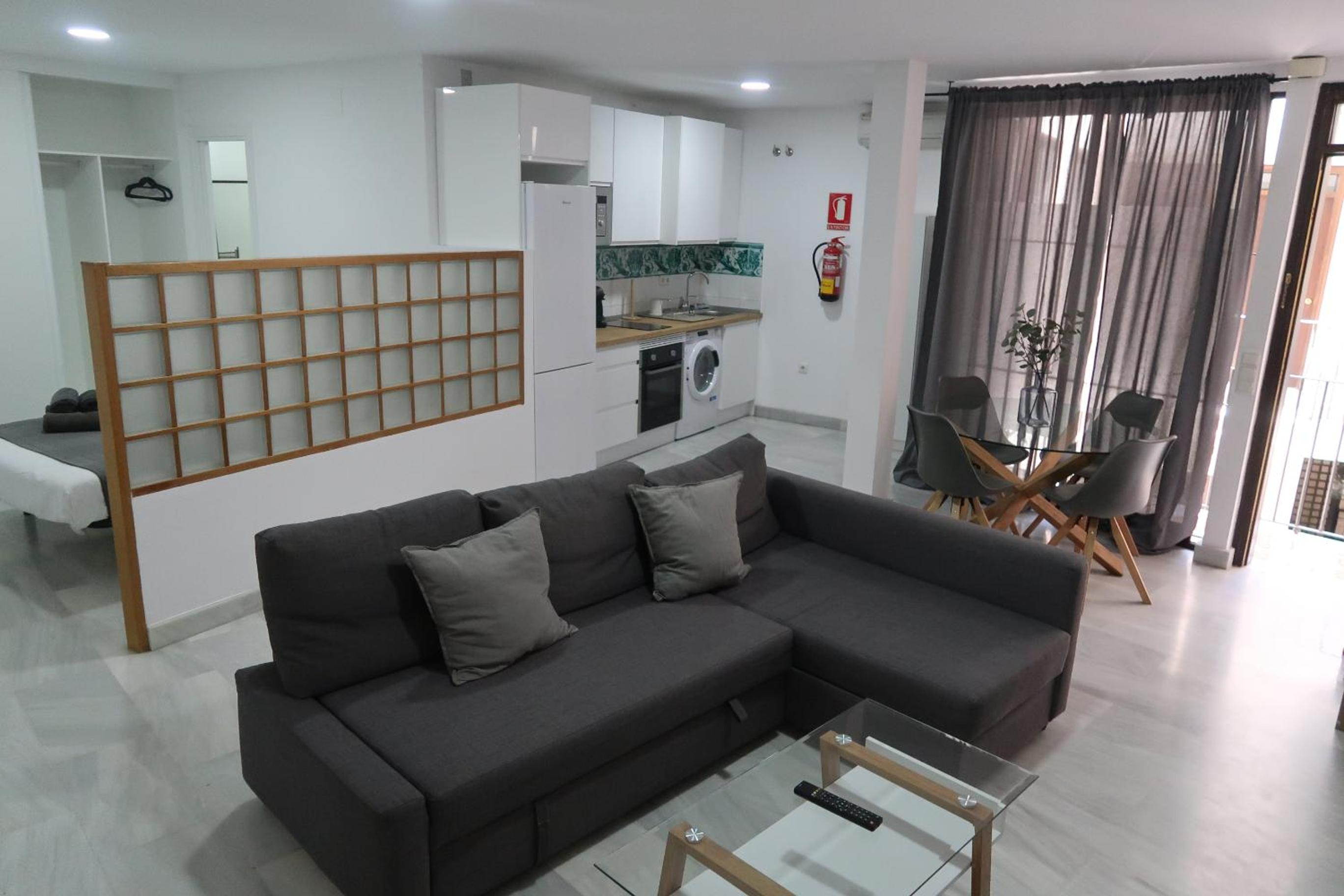 J & E Málaga Center Apartamentos