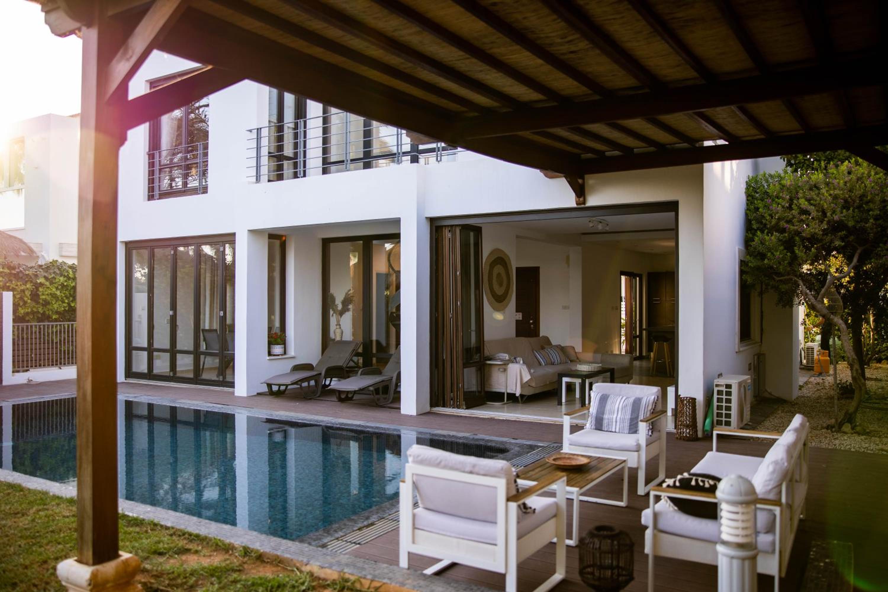 Balinese view 3