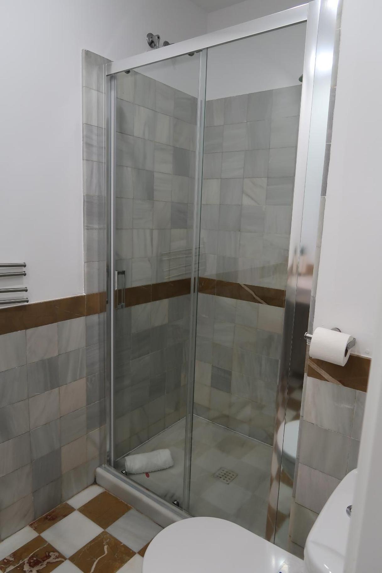 J & E Málaga Center Apartamentos