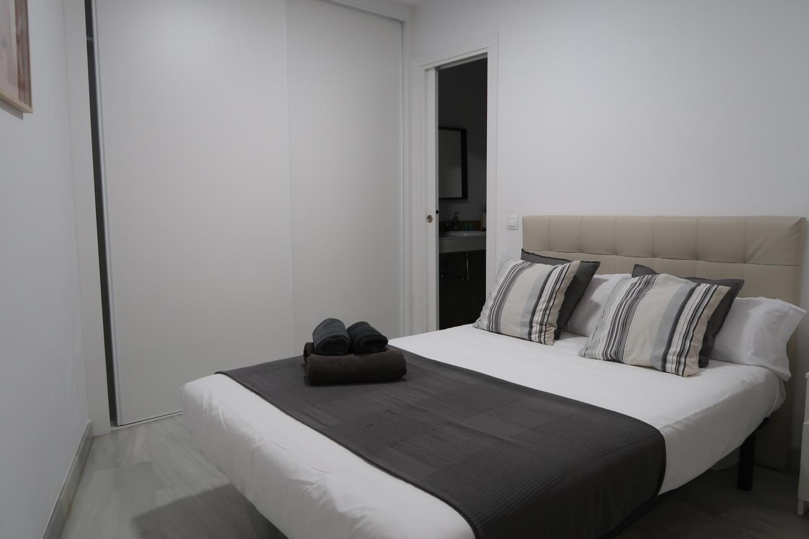 J & E Málaga Center Apartamentos