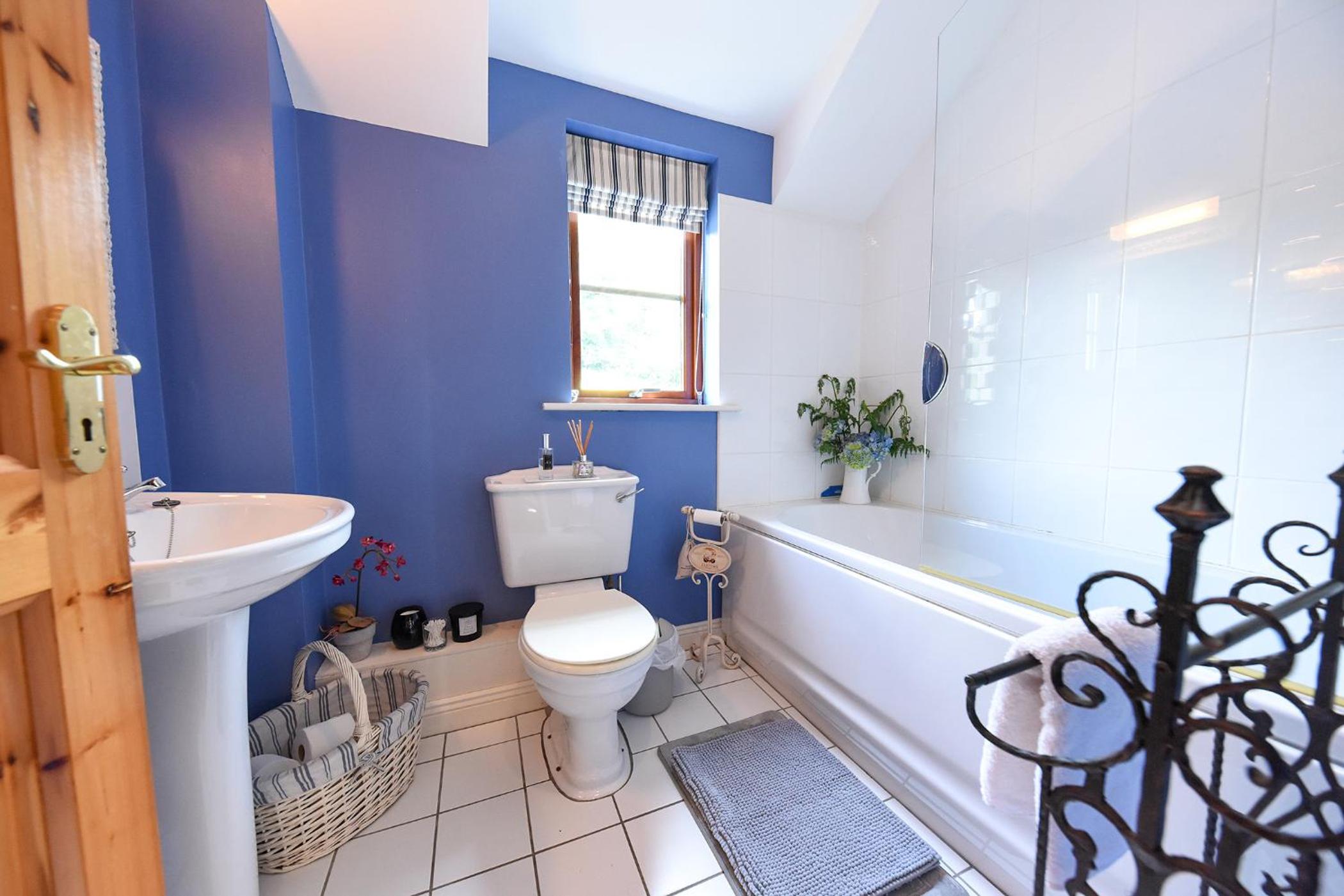 Glandore mews situated in the picturesque village of Glandore view 5