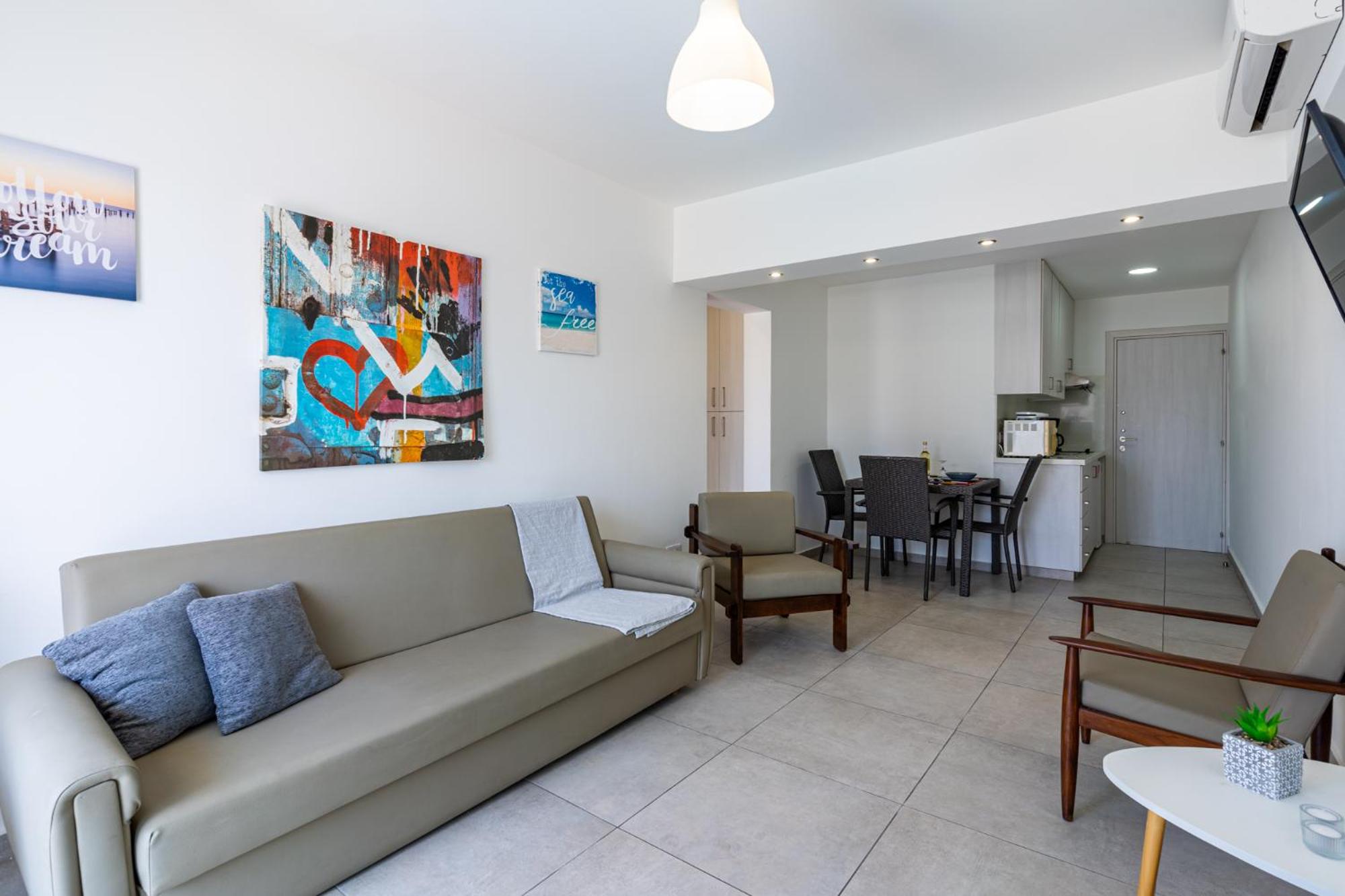 Mandarin 1-Bedroom Apartment W/Pool in Ayia Napa