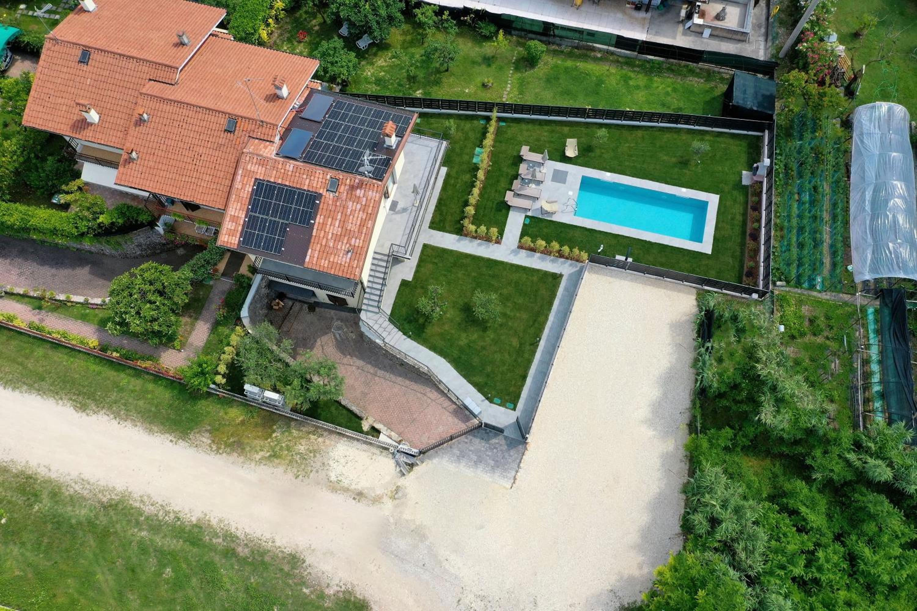 Leti Apartments Garda view 2