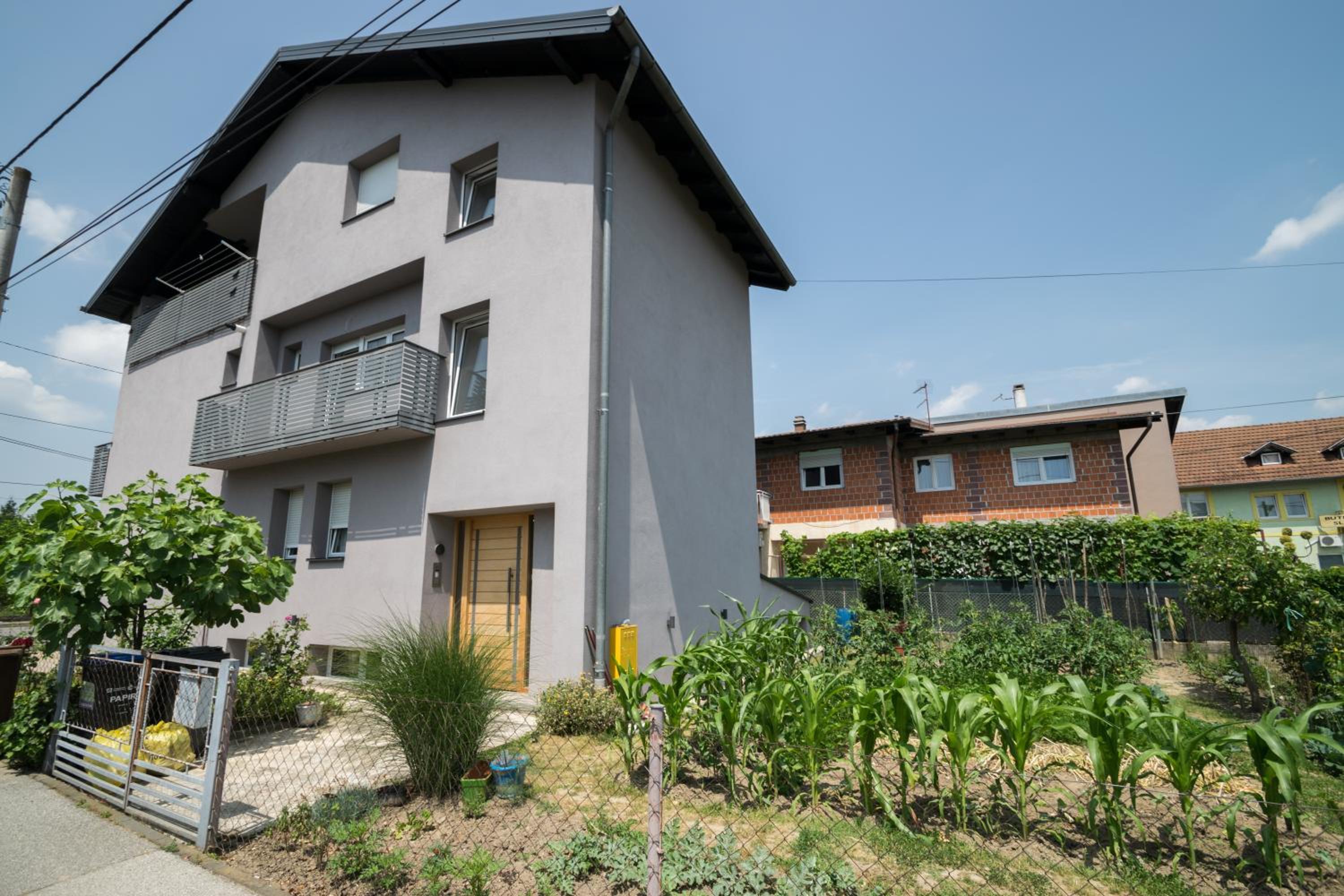 POMODORO ROOMS