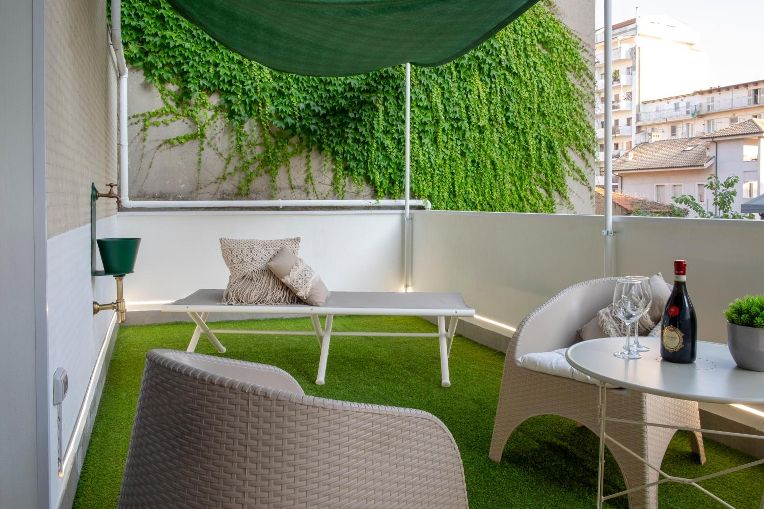 balance & terrace
