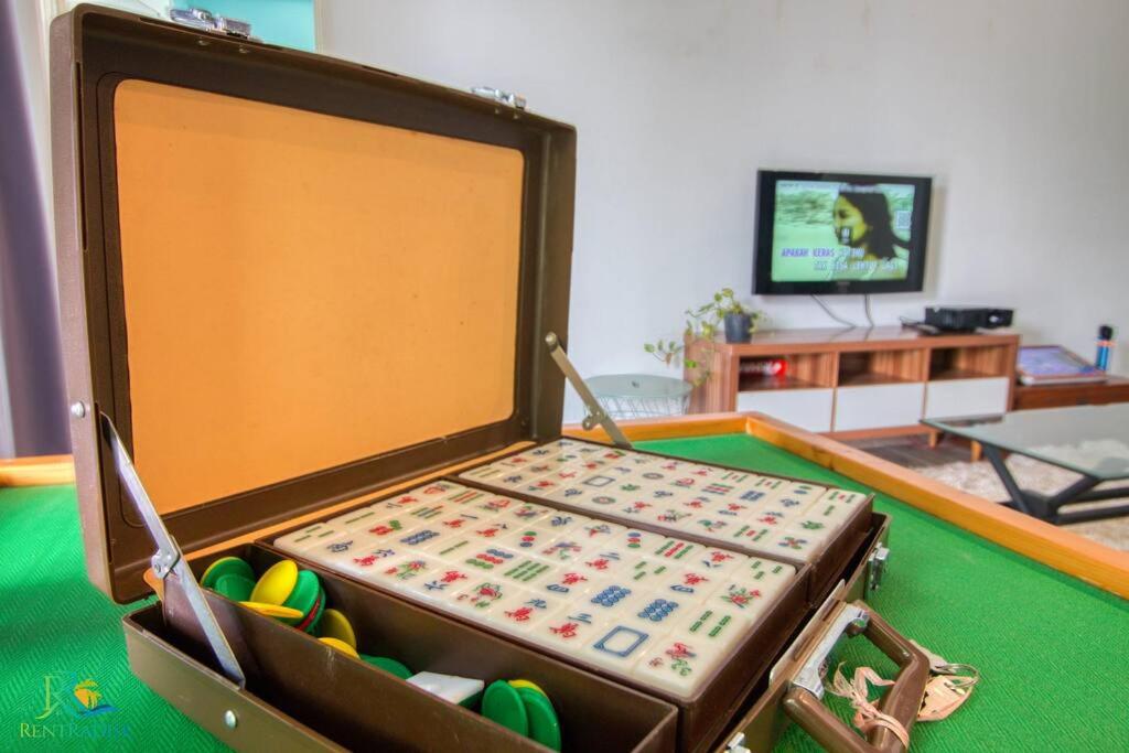 Skudai Bungalow 10Pax · KTV/Mahjong/MiniPlayground photo 3