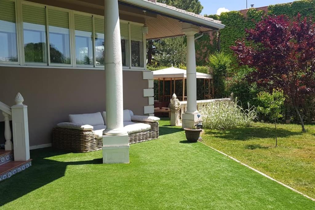 Casa de lujo con piscina privada, cerca de Madrid view 5