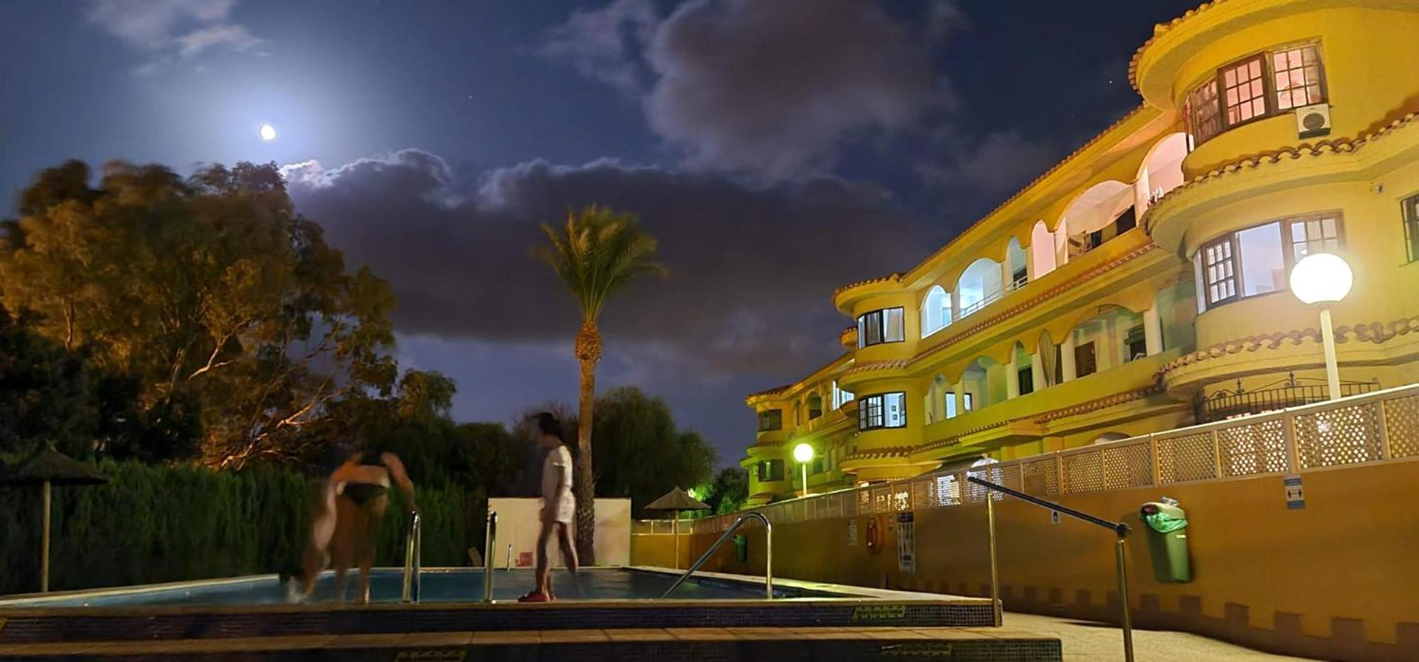 VILLA ARTEP Lujoso apartamento con piscina comunitaria