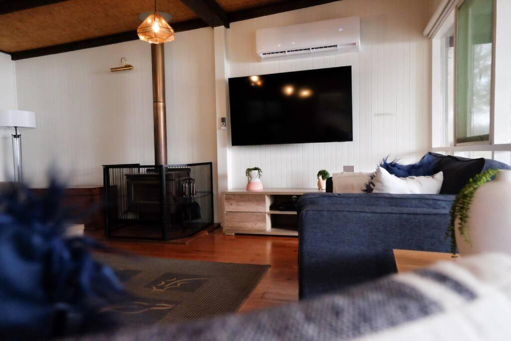 Paradise Retreat Lakehouse