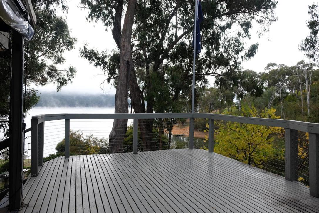 Paradise Retreat Lakehouse