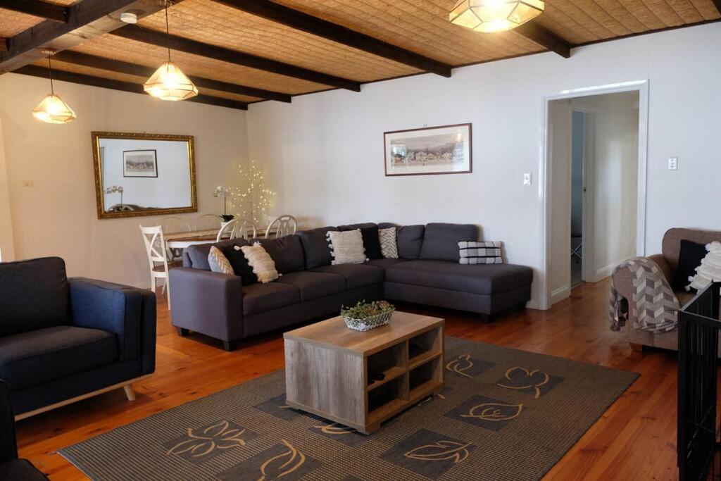 Paradise Retreat Lakehouse