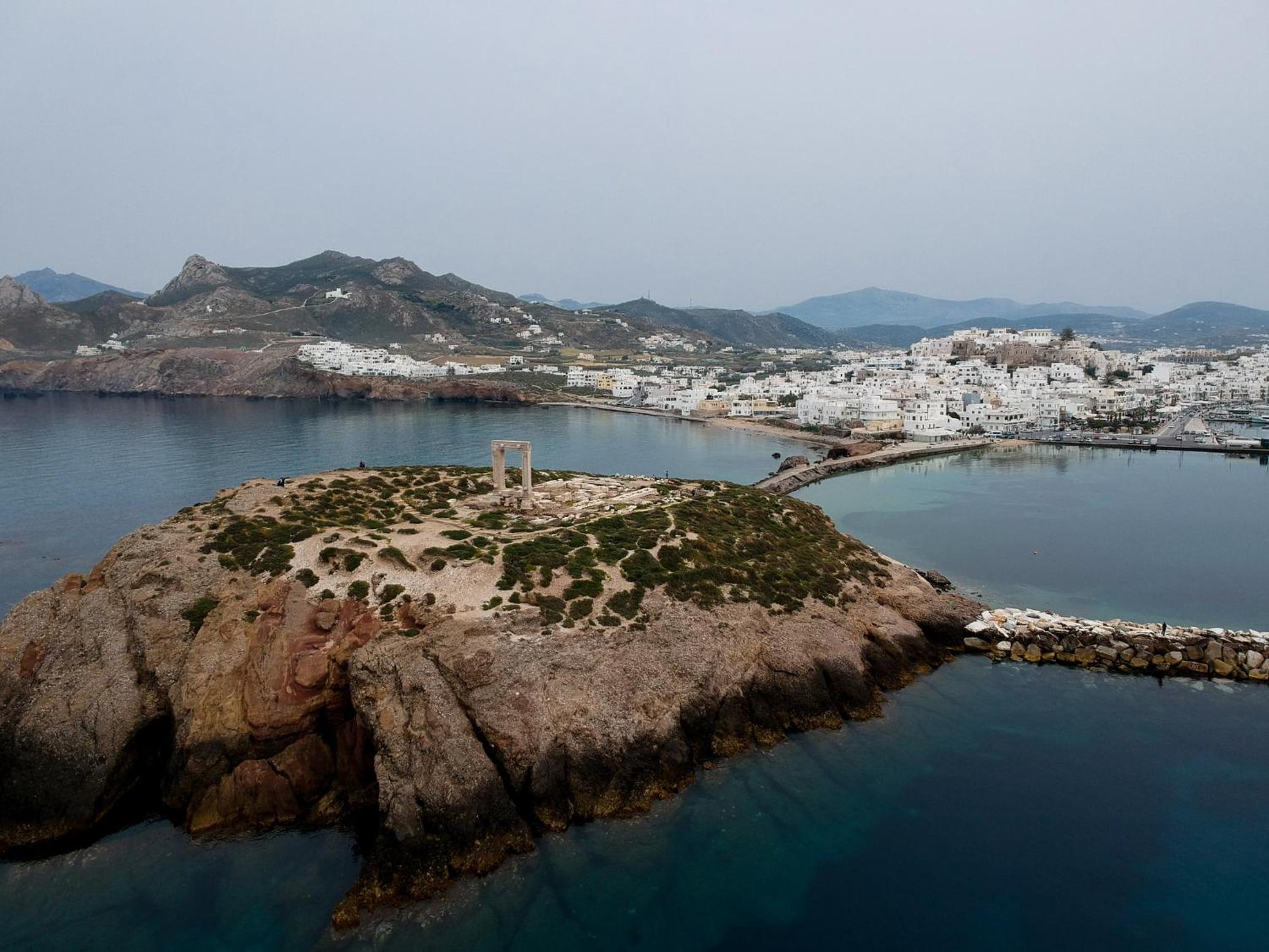 Naxos town ground floor apartment 10 min from port photo 5