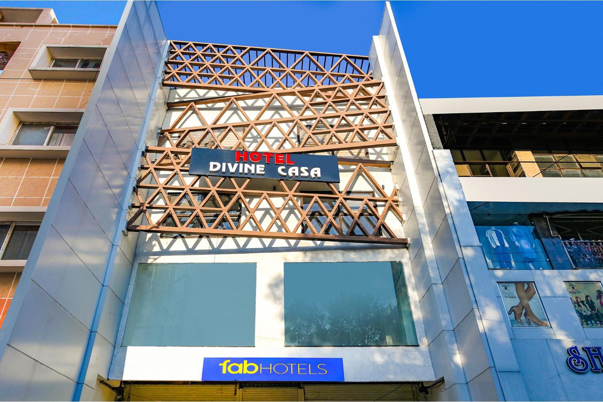 FabHotel Divine Casa