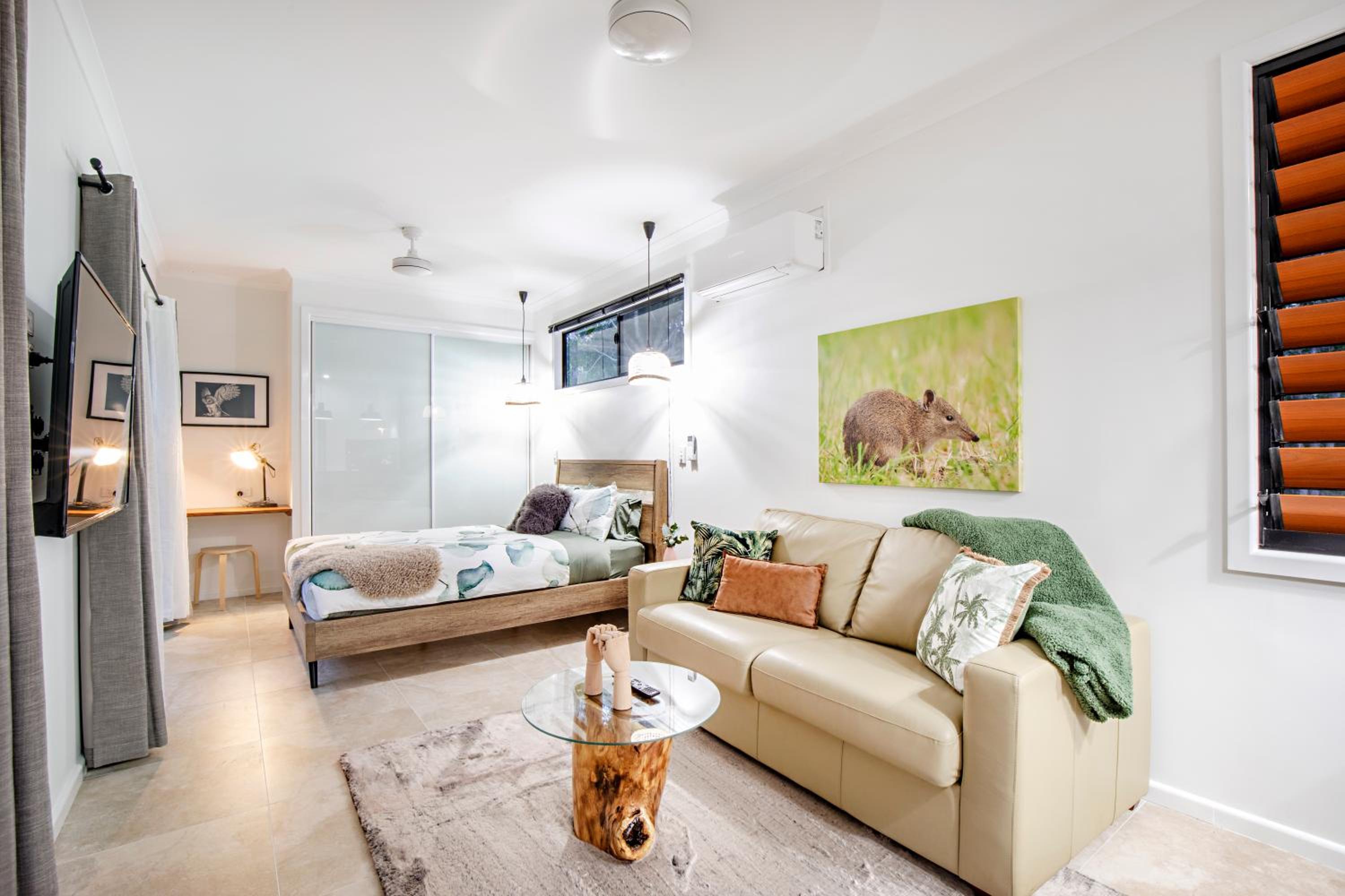 Airlie Beach Eco Cabins - Adults Only
