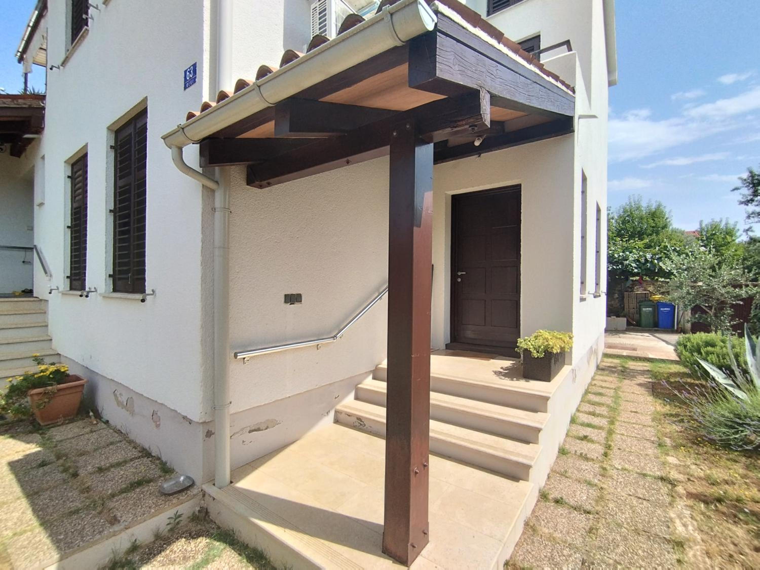 Apartment in Medulin with garden view 3
