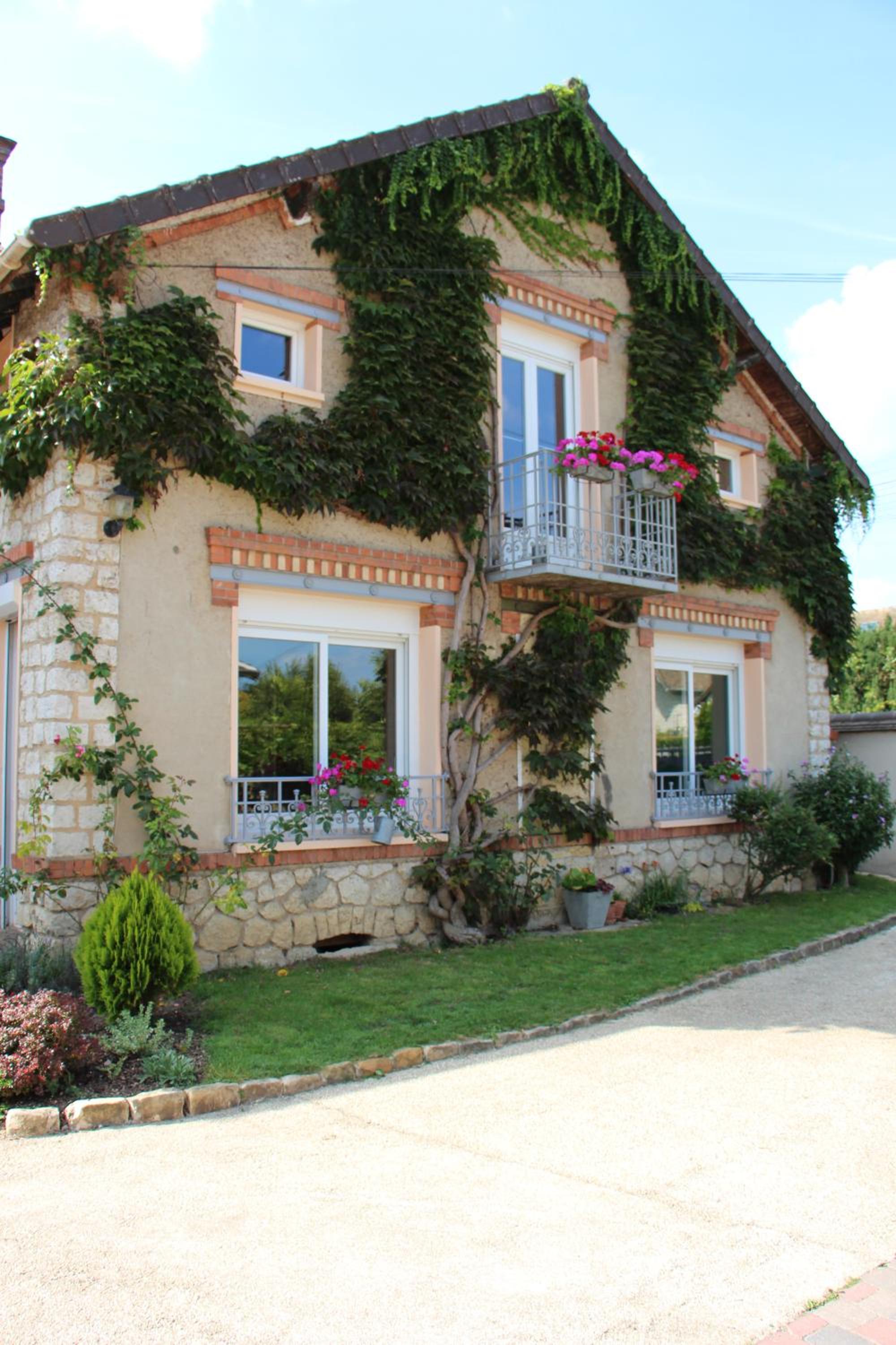 L'Alisier Chantant view 5