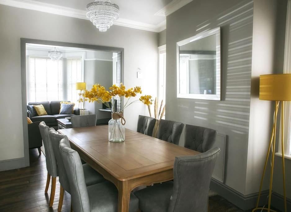 St Magnus House, Fabulous Harrogate town house