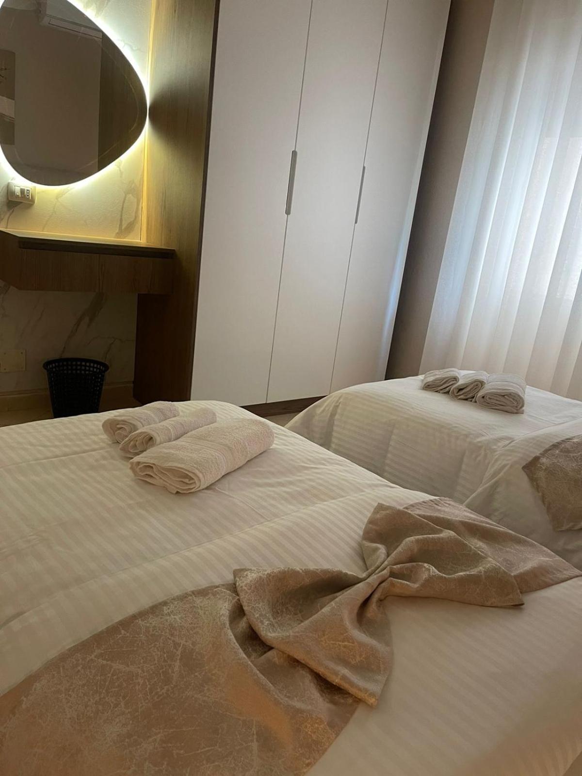 Kejsi Apartments
