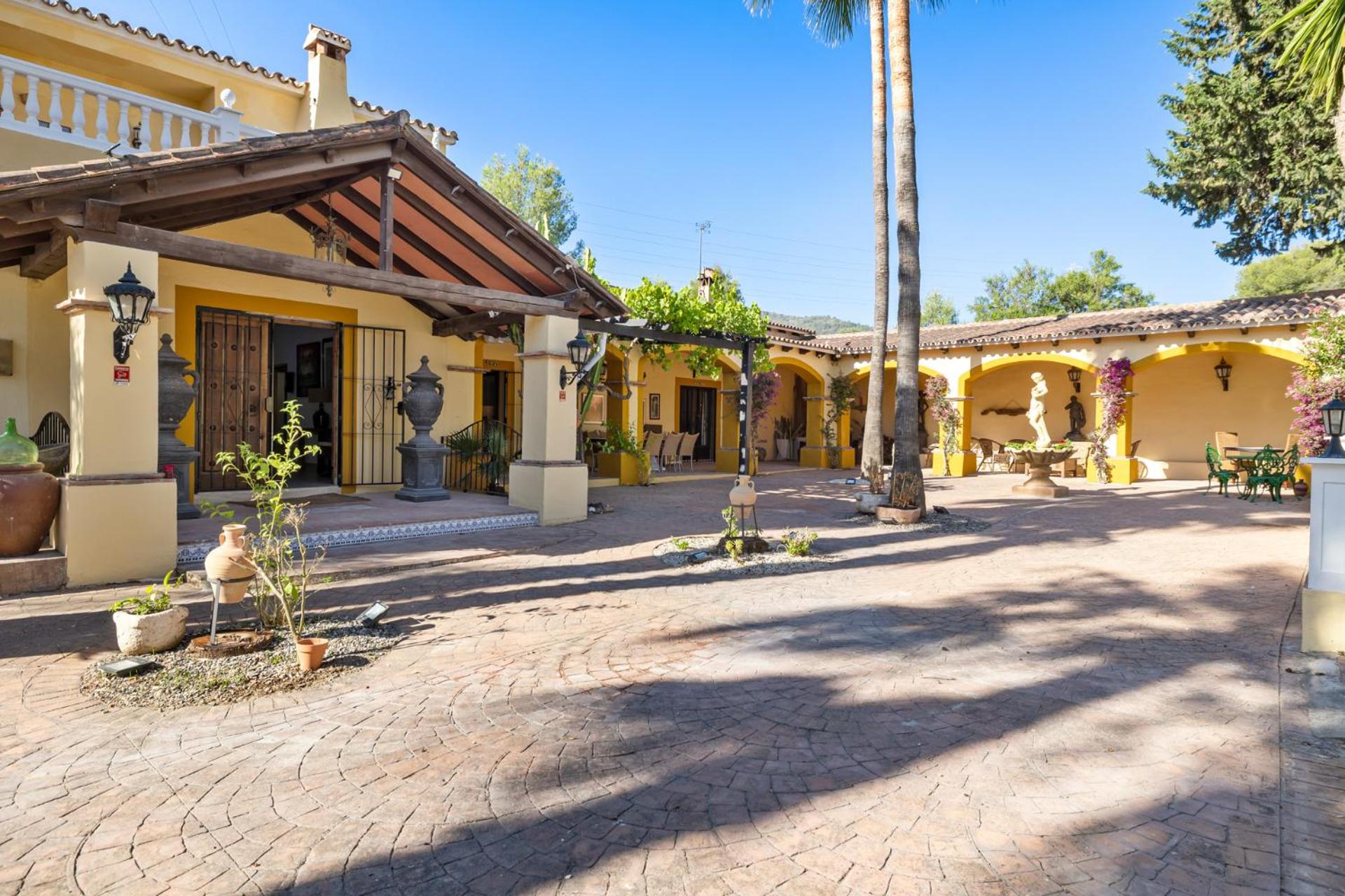 Hacienda De La Siesta