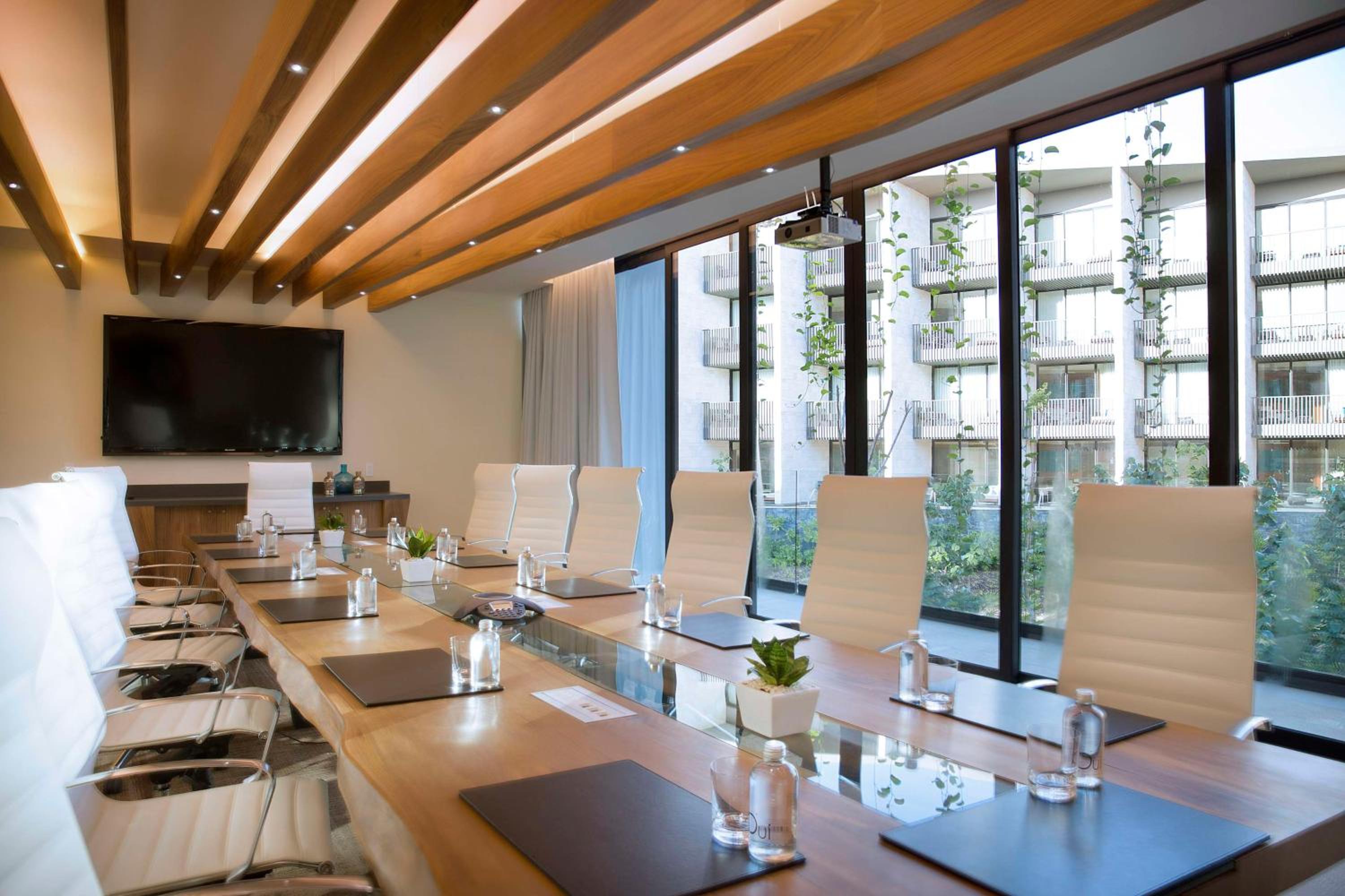 meeting & event spaces