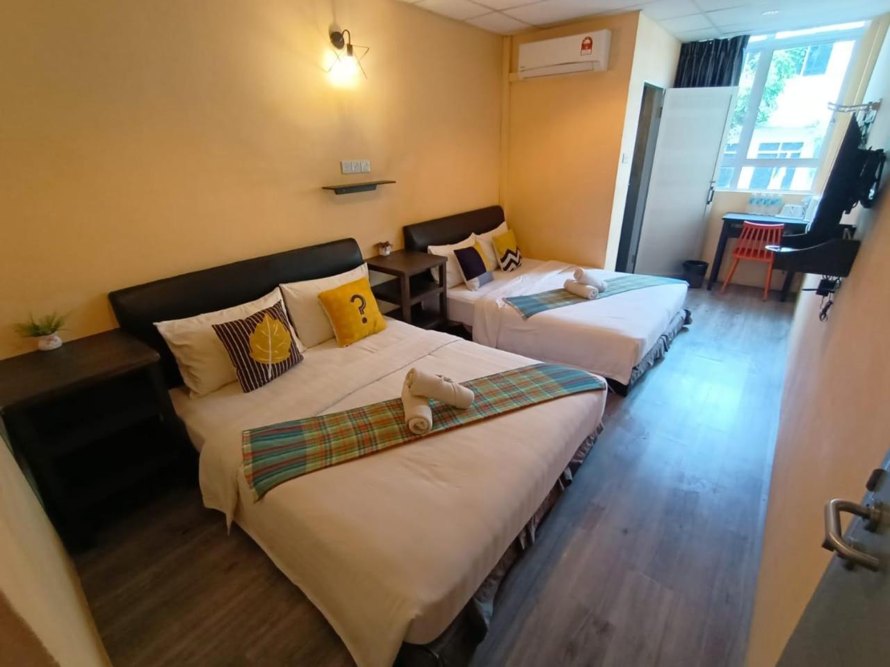 Loft Pals Urbanstay Lodge, Kapit, photo 164