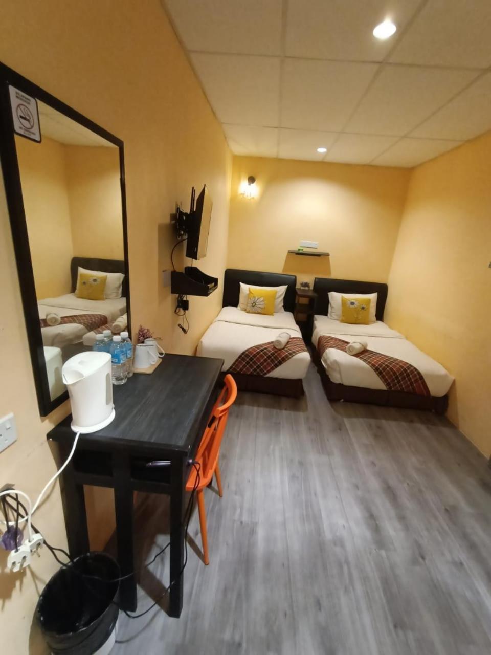 Loft Pals Urbanstay Lodge, Kapit, photo 16
