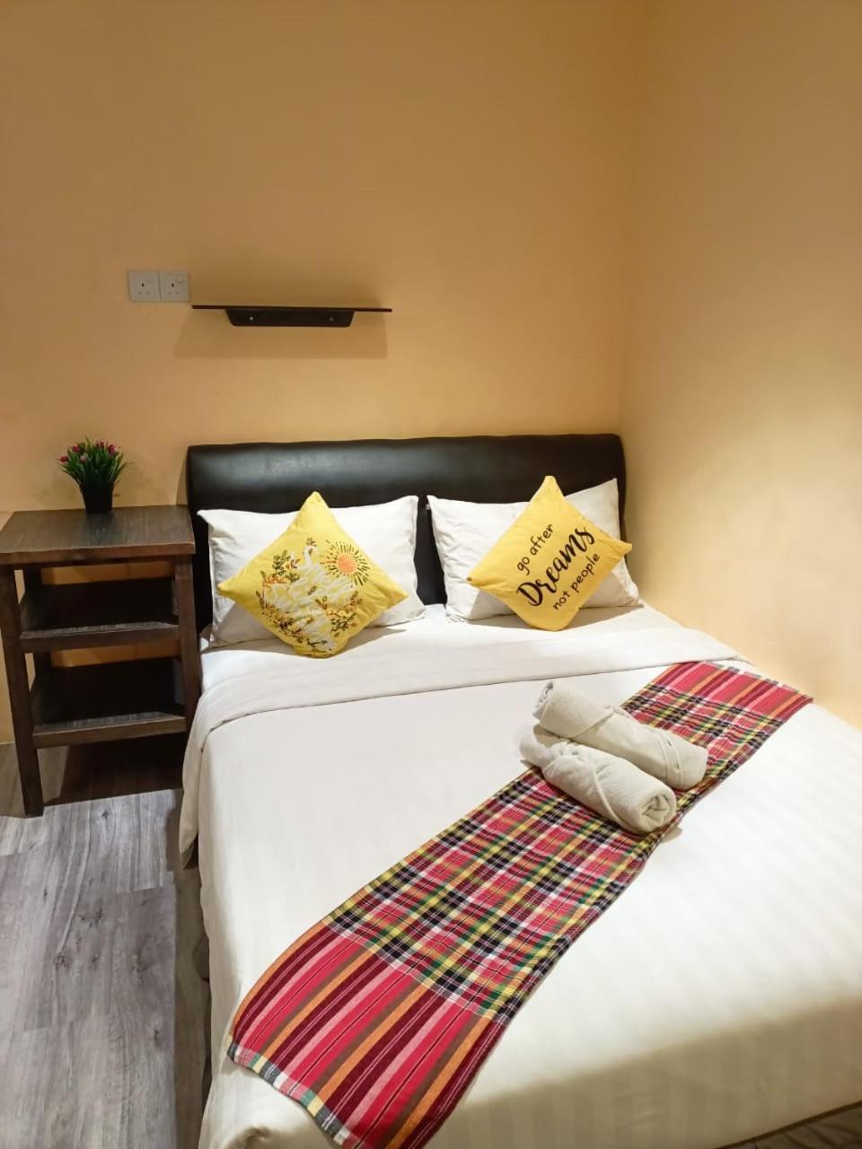 Loft Pals Urbanstay Lodge, Kapit, photo 76