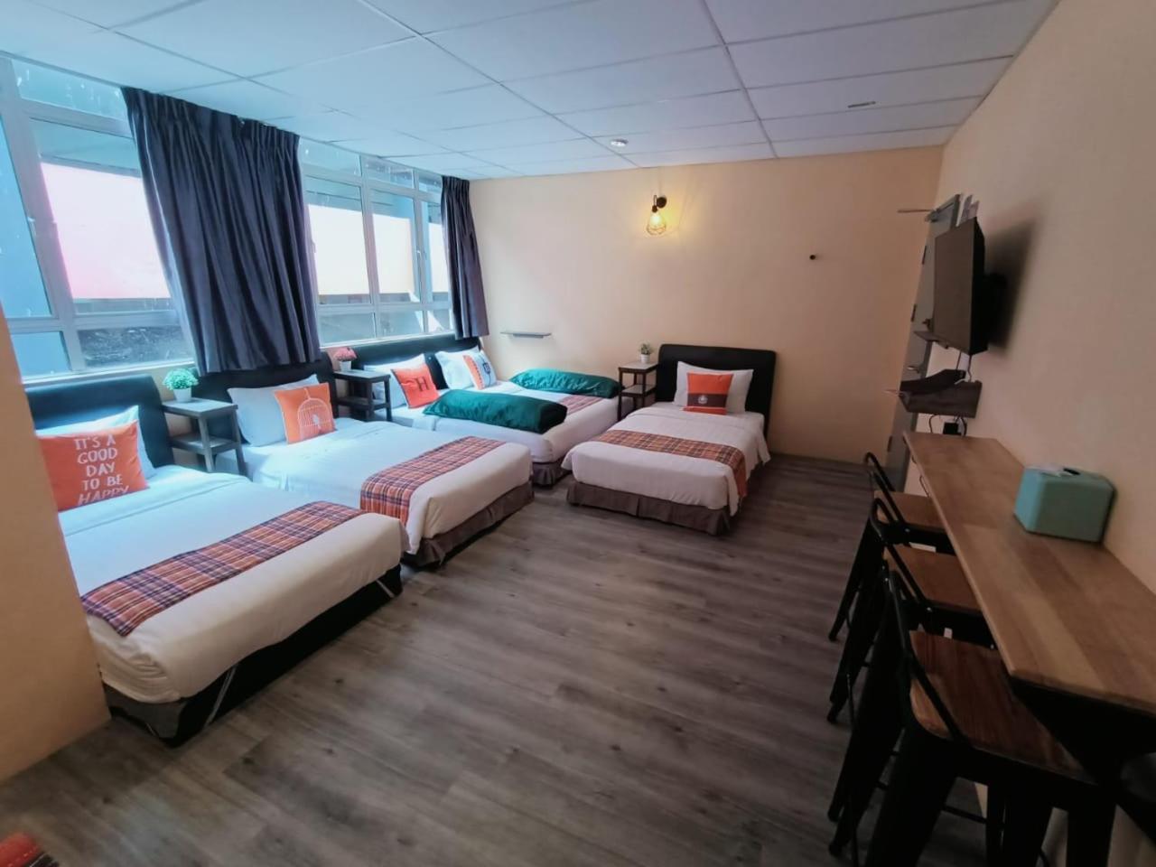 Loft Pals Urbanstay Lodge, Kapit, photo 189
