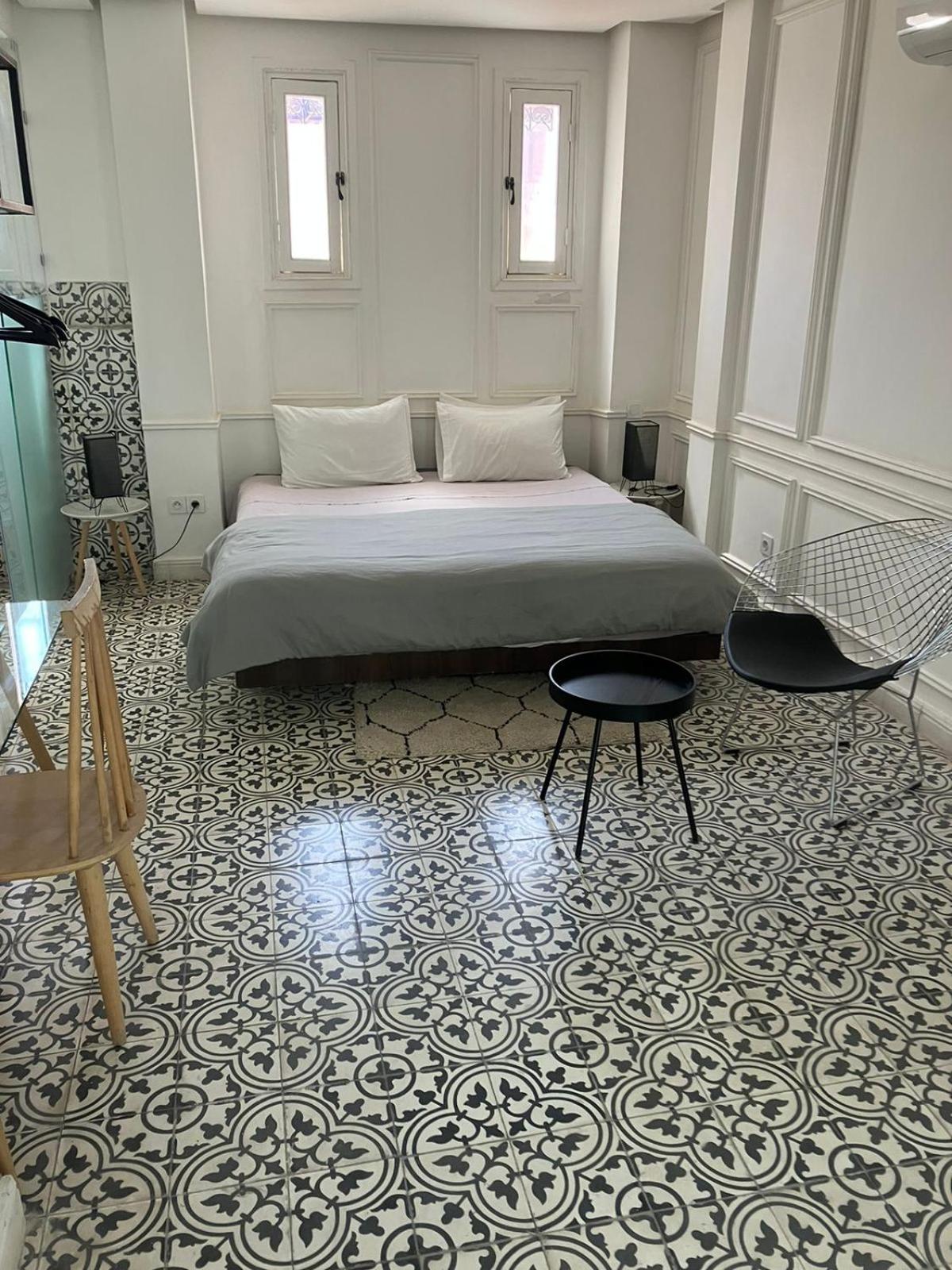 Riad Aïcha Kitchen view 2