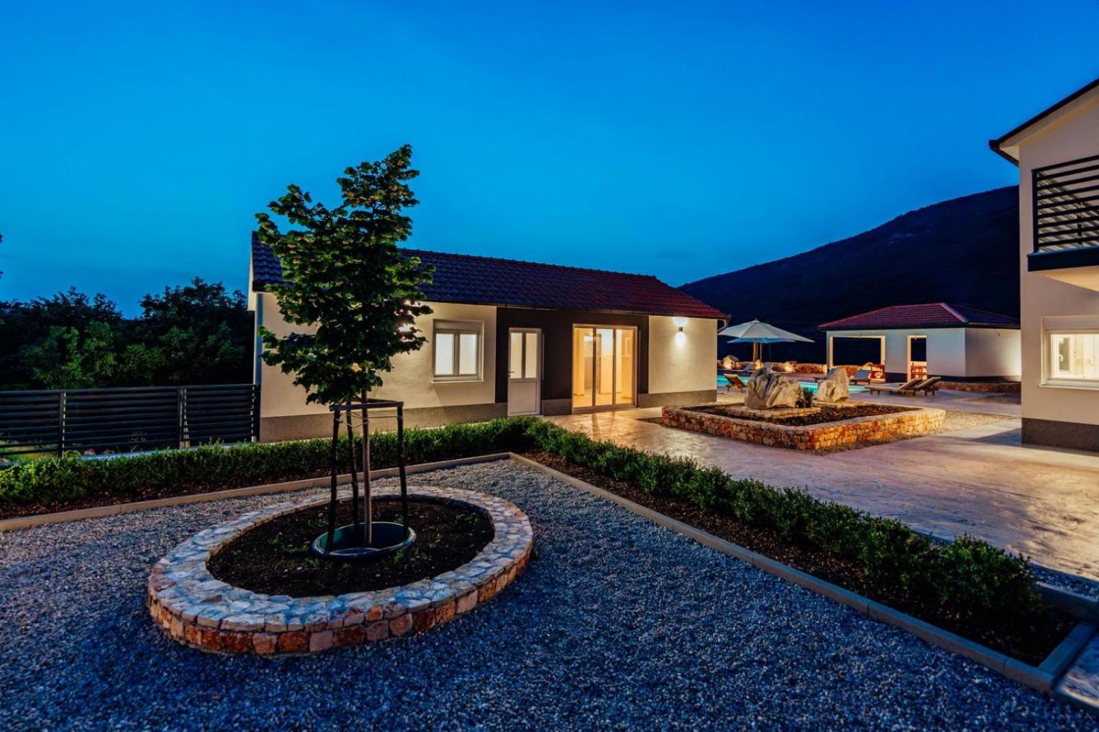Vila Agape with a pool, football and tennis court