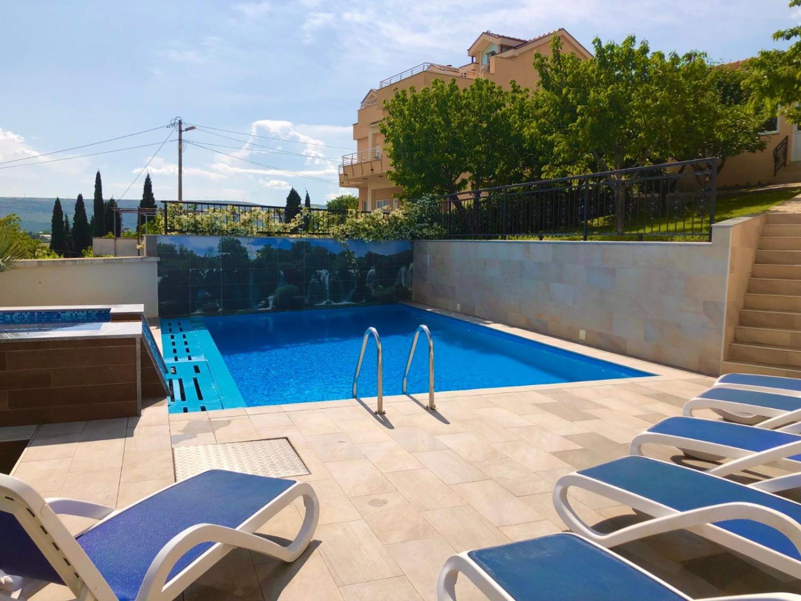 Luxury Villa with Private Pool and Jacuzzi