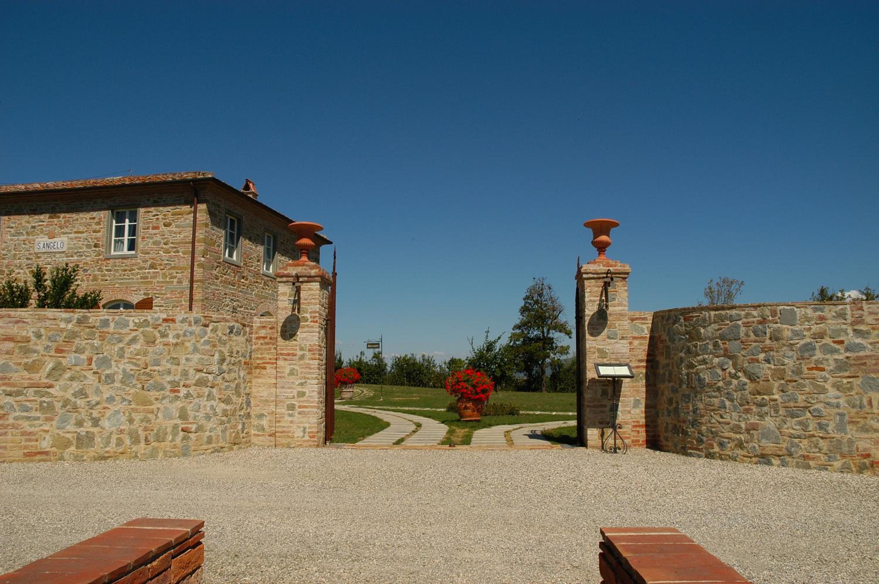 Photo 27