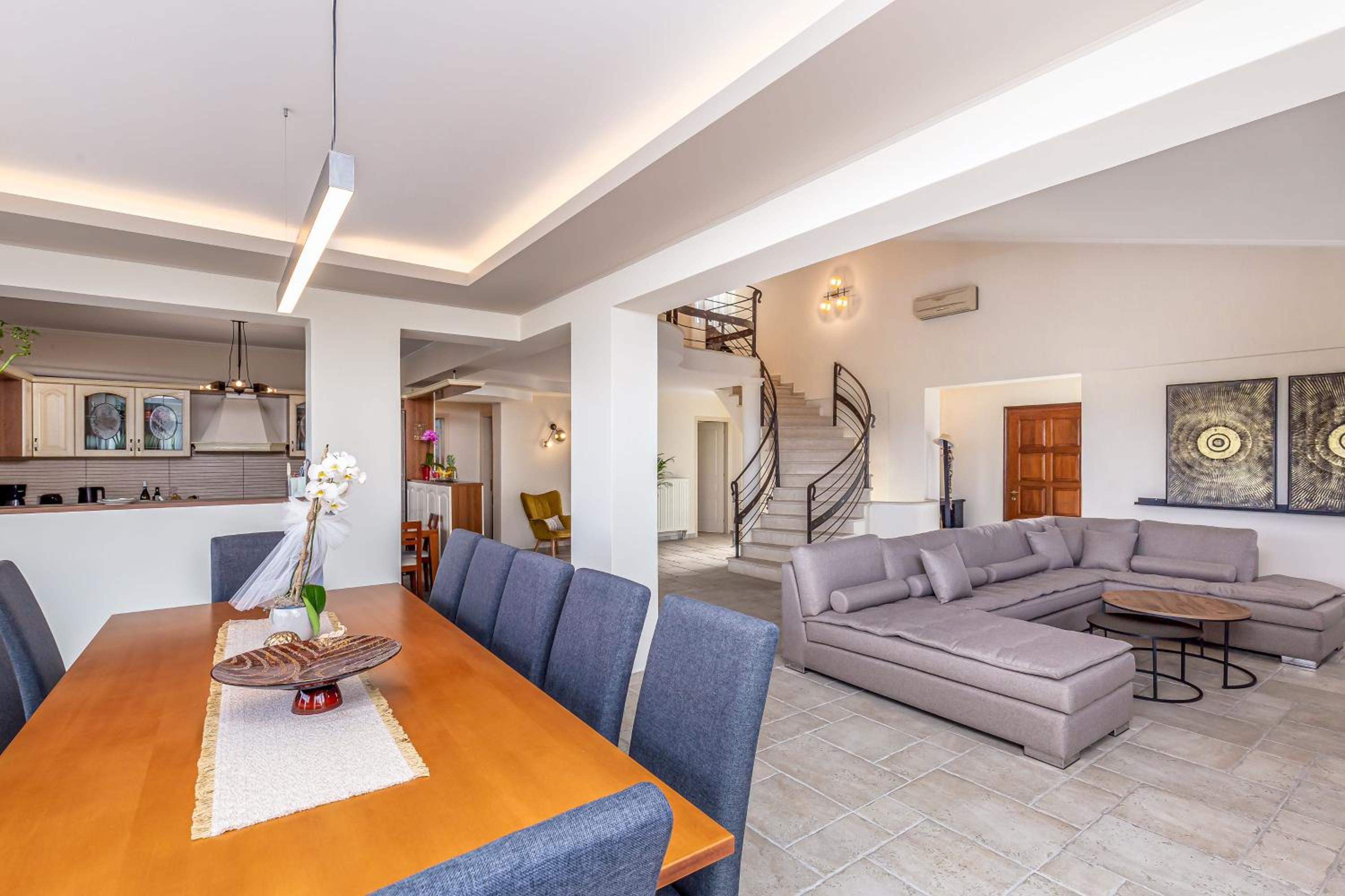 Villa Crystal