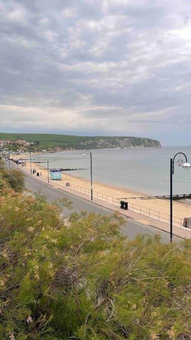 Swanage Bay Coastal Apartment