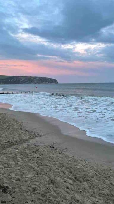 Swanage Bay Coastal Apartment