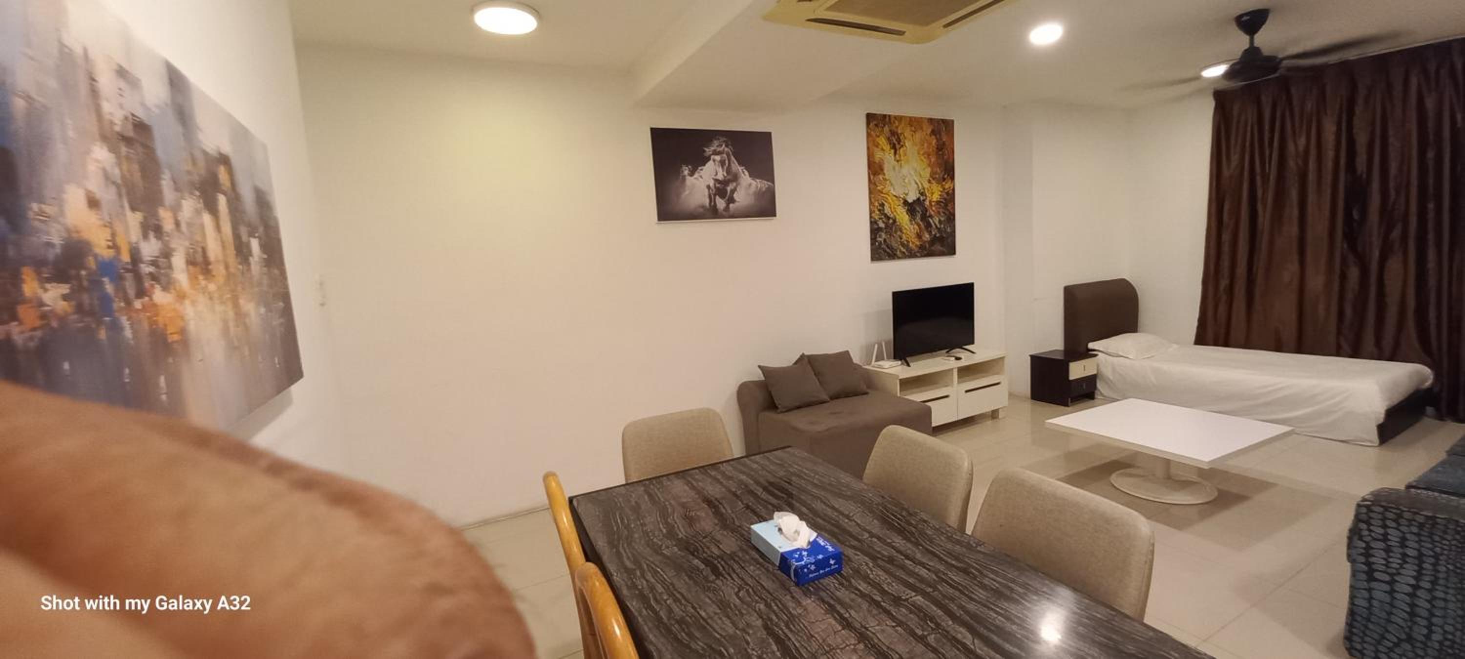 One Maxim Residence at Taragon