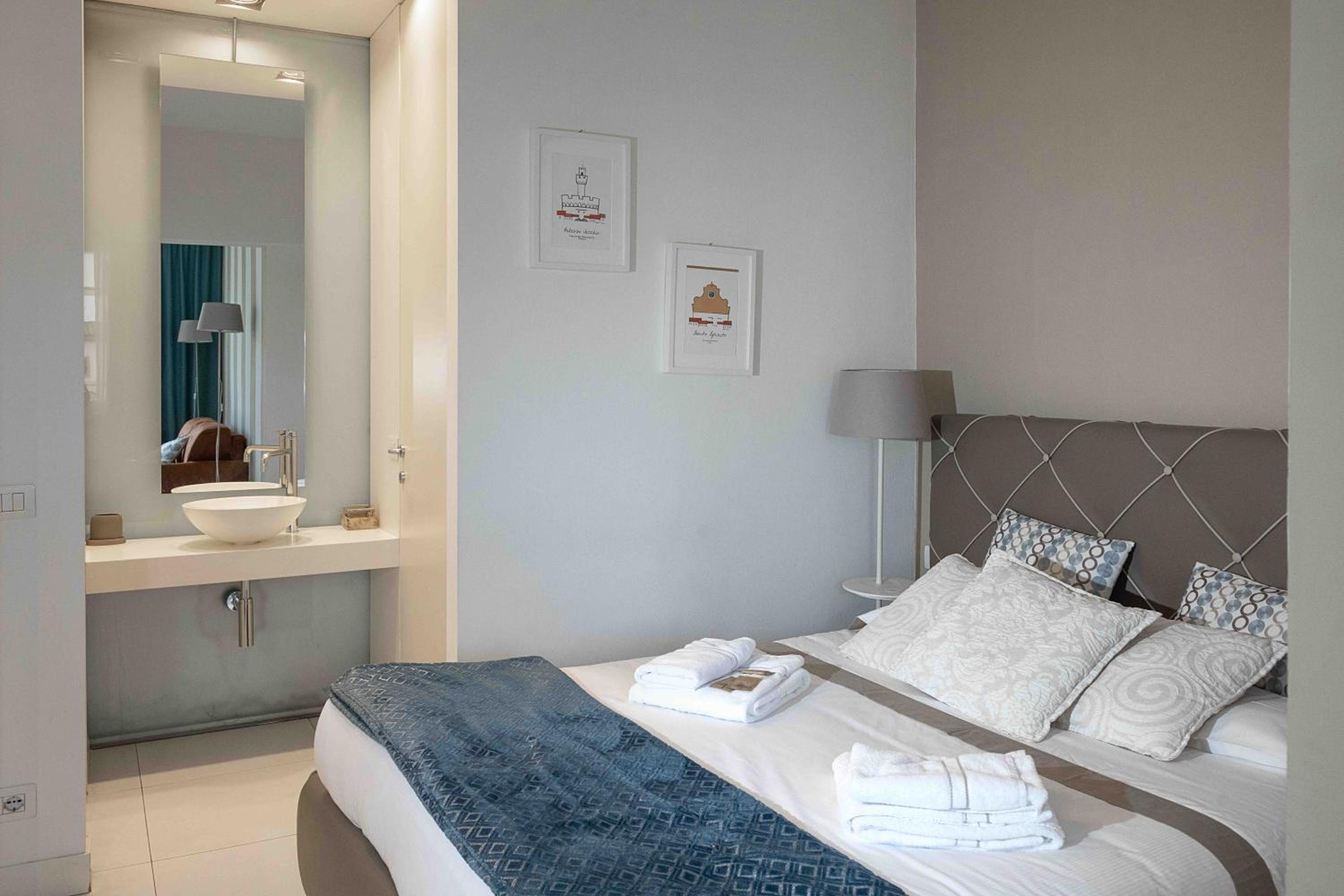 Locanda dei Poeti Rooms & Apartments