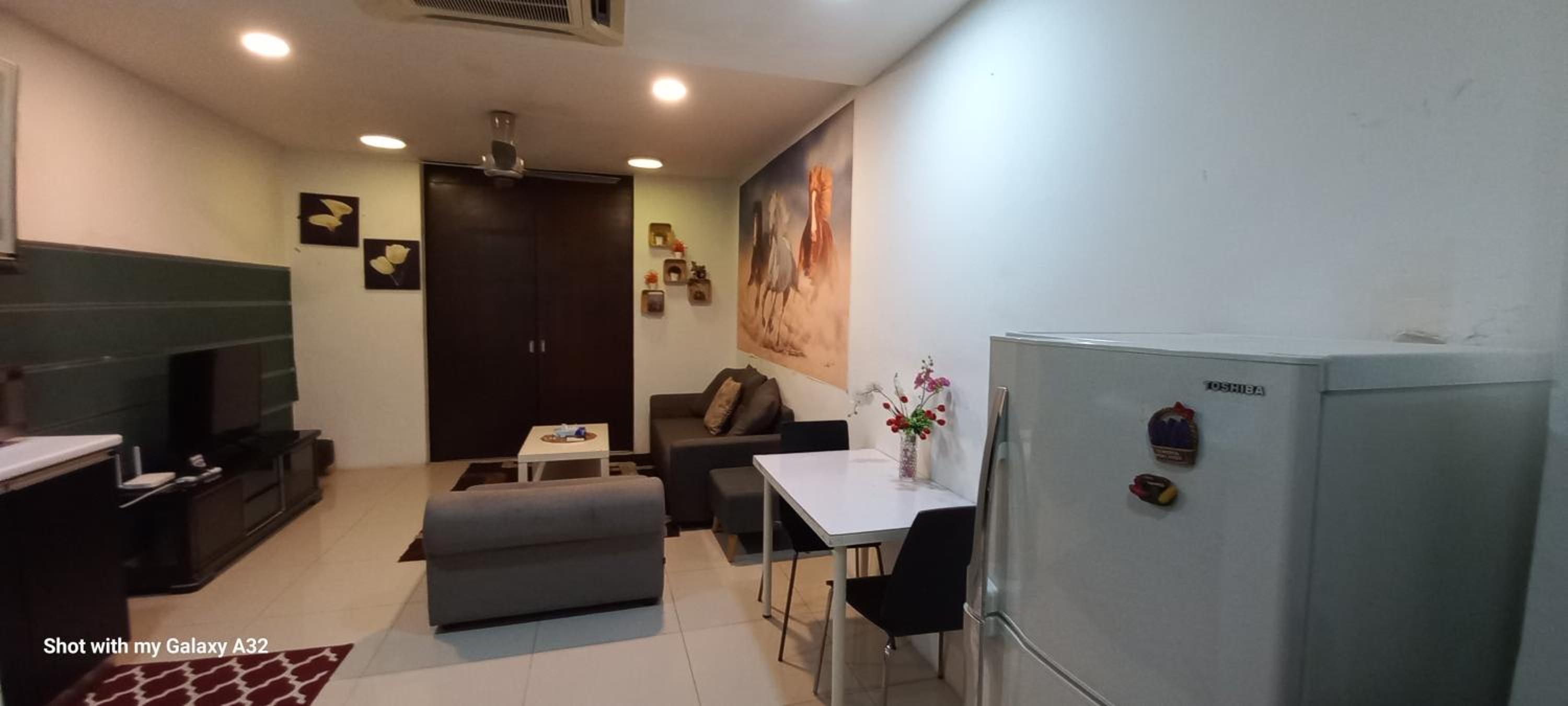 One Maxim Residence at Taragon