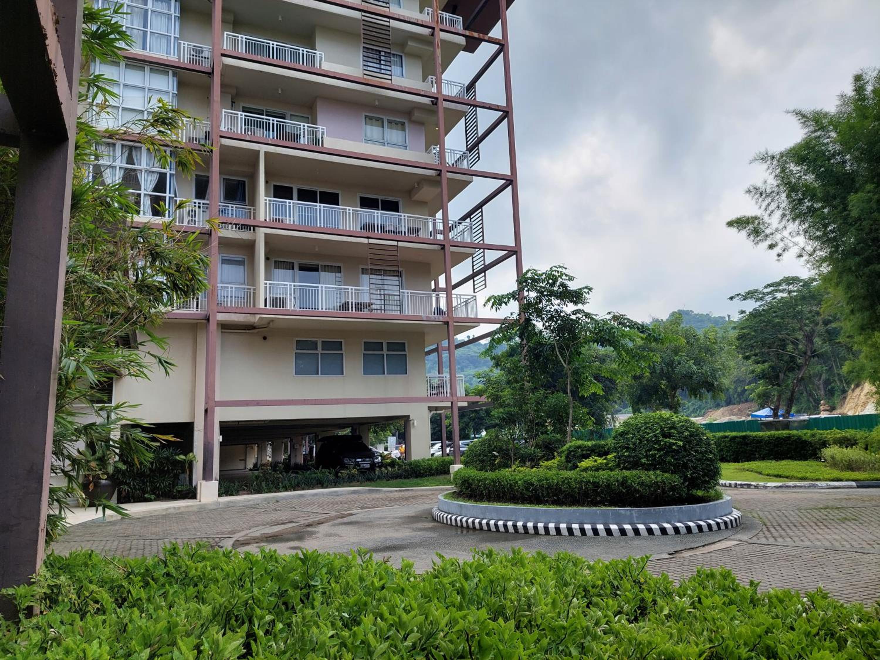 Seanna's Place at Pico de Loro view 4