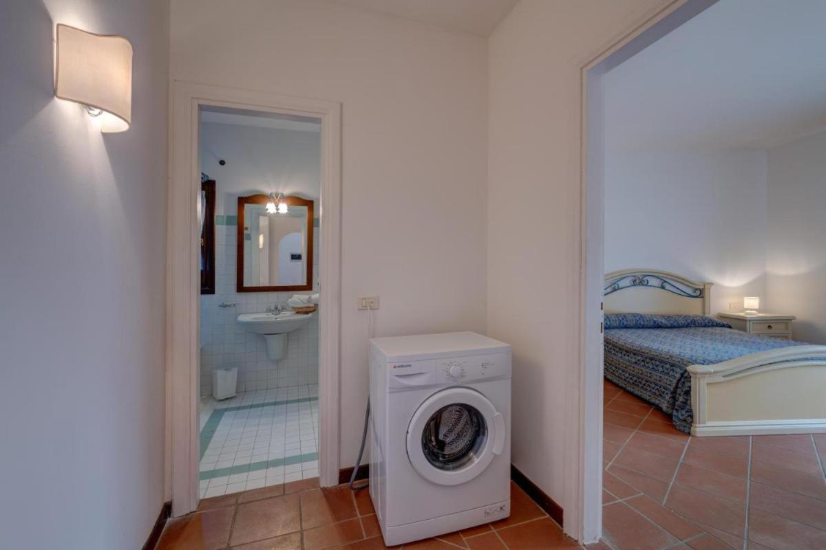 Charming Small Villa Bella villetta Sleeps 4 no pool view 5