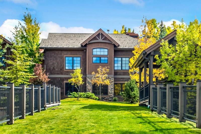 2 Bedroom Ski-In Ski-Out Condo In Snowmass Village view 5