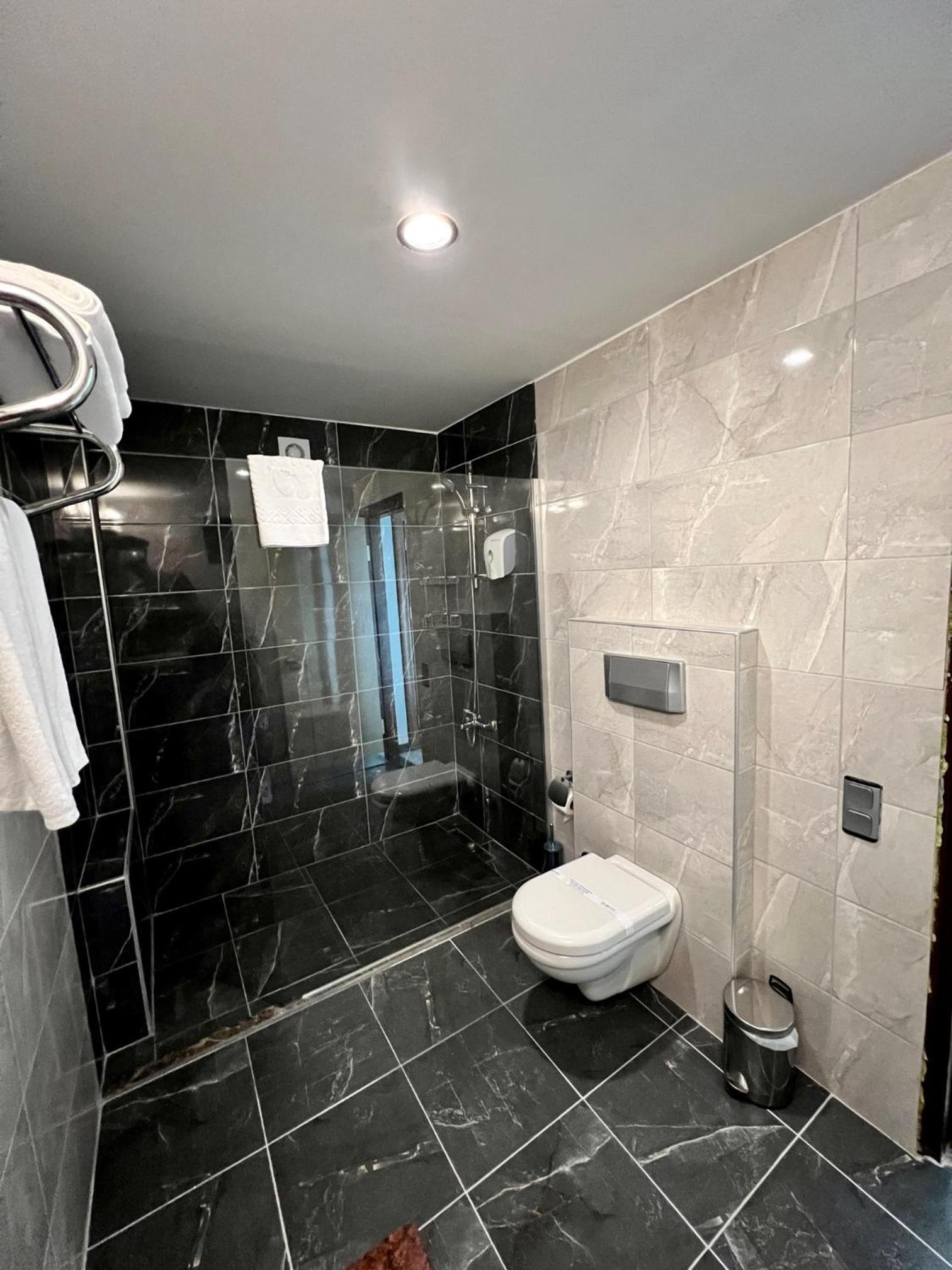 The Bostancı Otel - Image 23