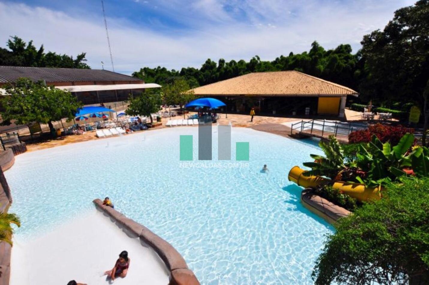 Spazzio diRoma Flat - Oficial