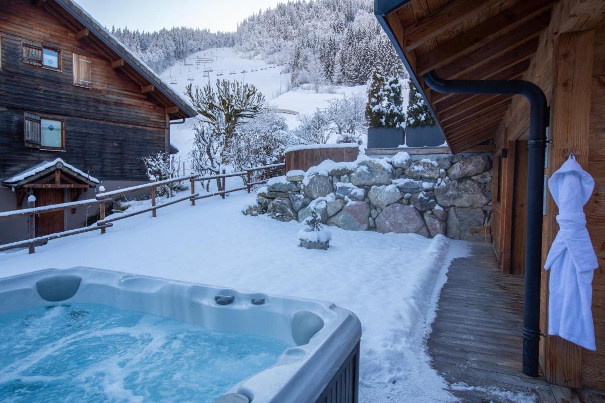 Simply Morzine - Chalet Stade view 3