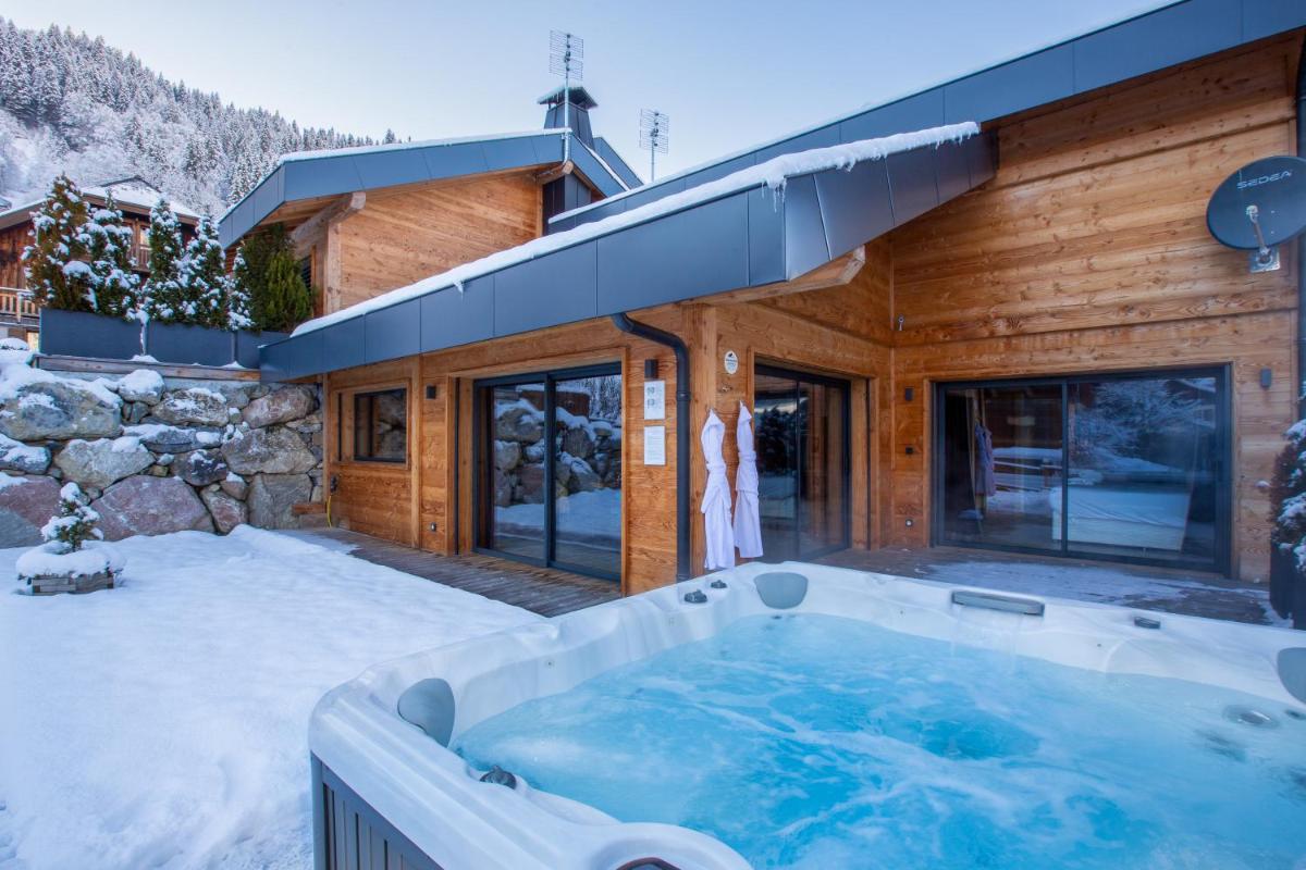 Simply Morzine - Chalet Stade view 2